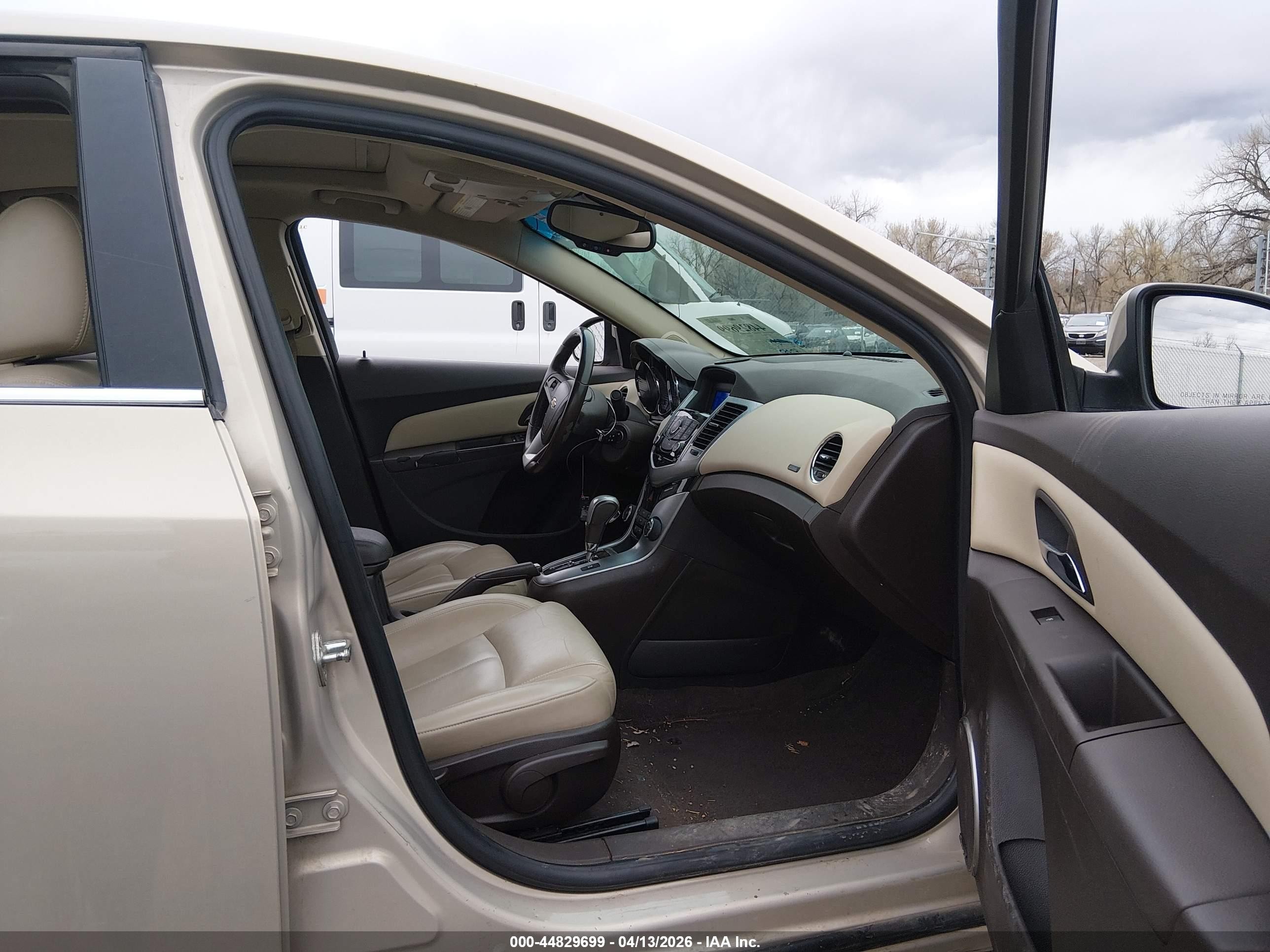 2011 Chevrolet Cruze Ltz Золотой vin: 1G1PH5S9XB7103977