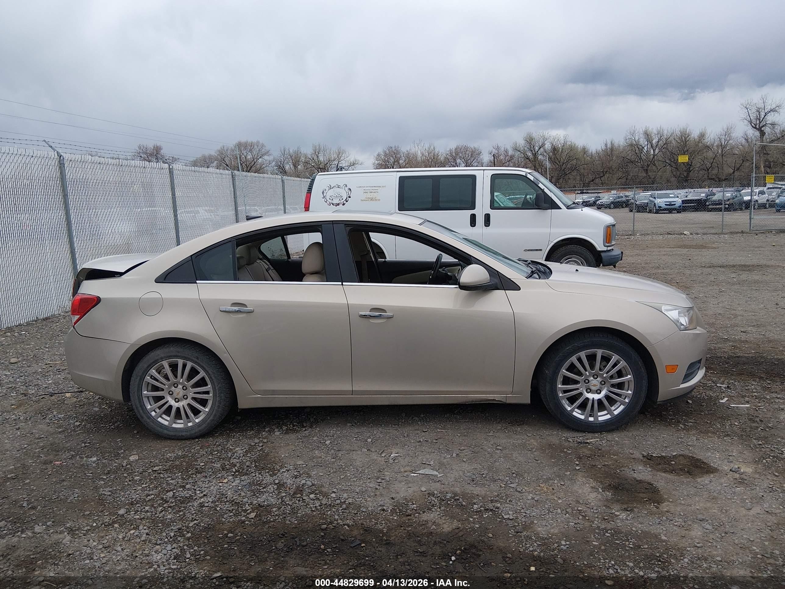 2011 Chevrolet Cruze Ltz Золотой vin: 1G1PH5S9XB7103977
