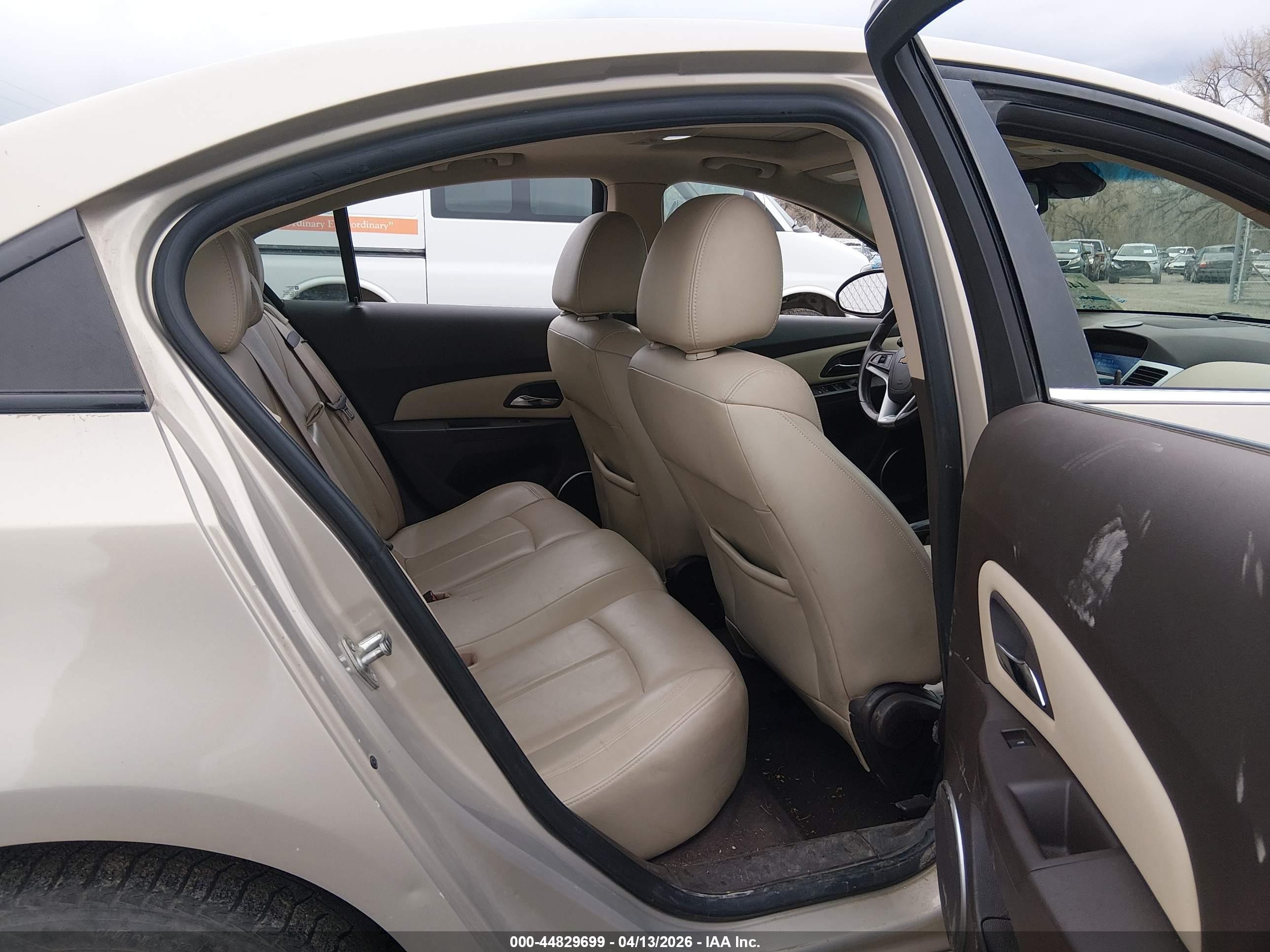 2011 Chevrolet Cruze Ltz Золотой vin: 1G1PH5S9XB7103977