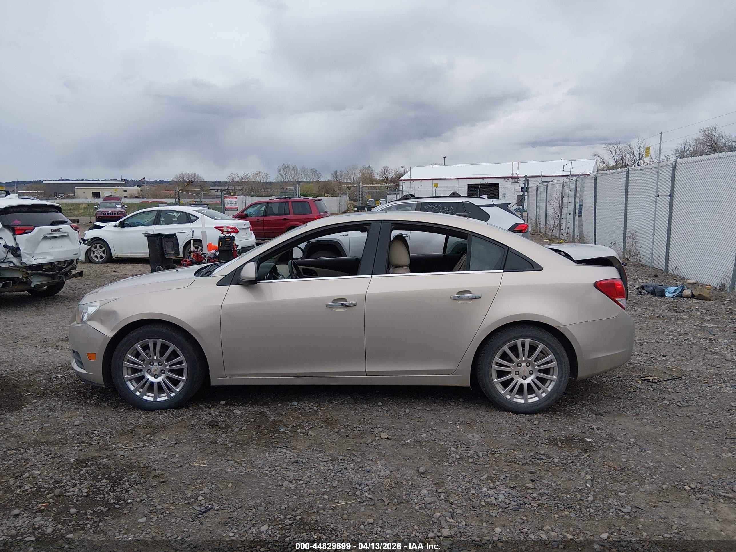 2011 Chevrolet Cruze Ltz Золотой vin: 1G1PH5S9XB7103977