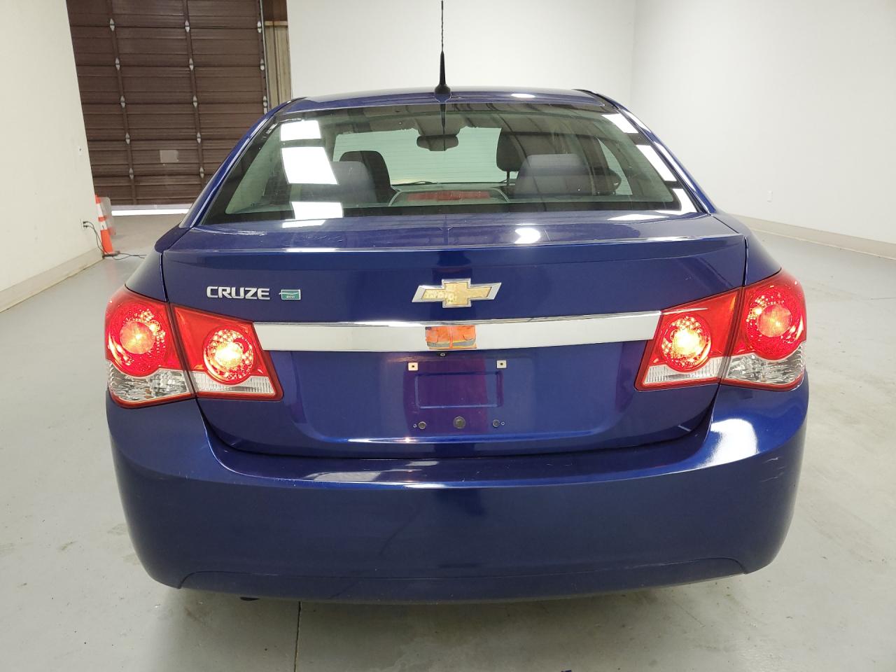 2013 Chevrolet Cruze Eco Blue vin: 1G1PH5SB5D7246647 Damage: Rear Bumper/Cover, Scraped, 3 To 4 Inches