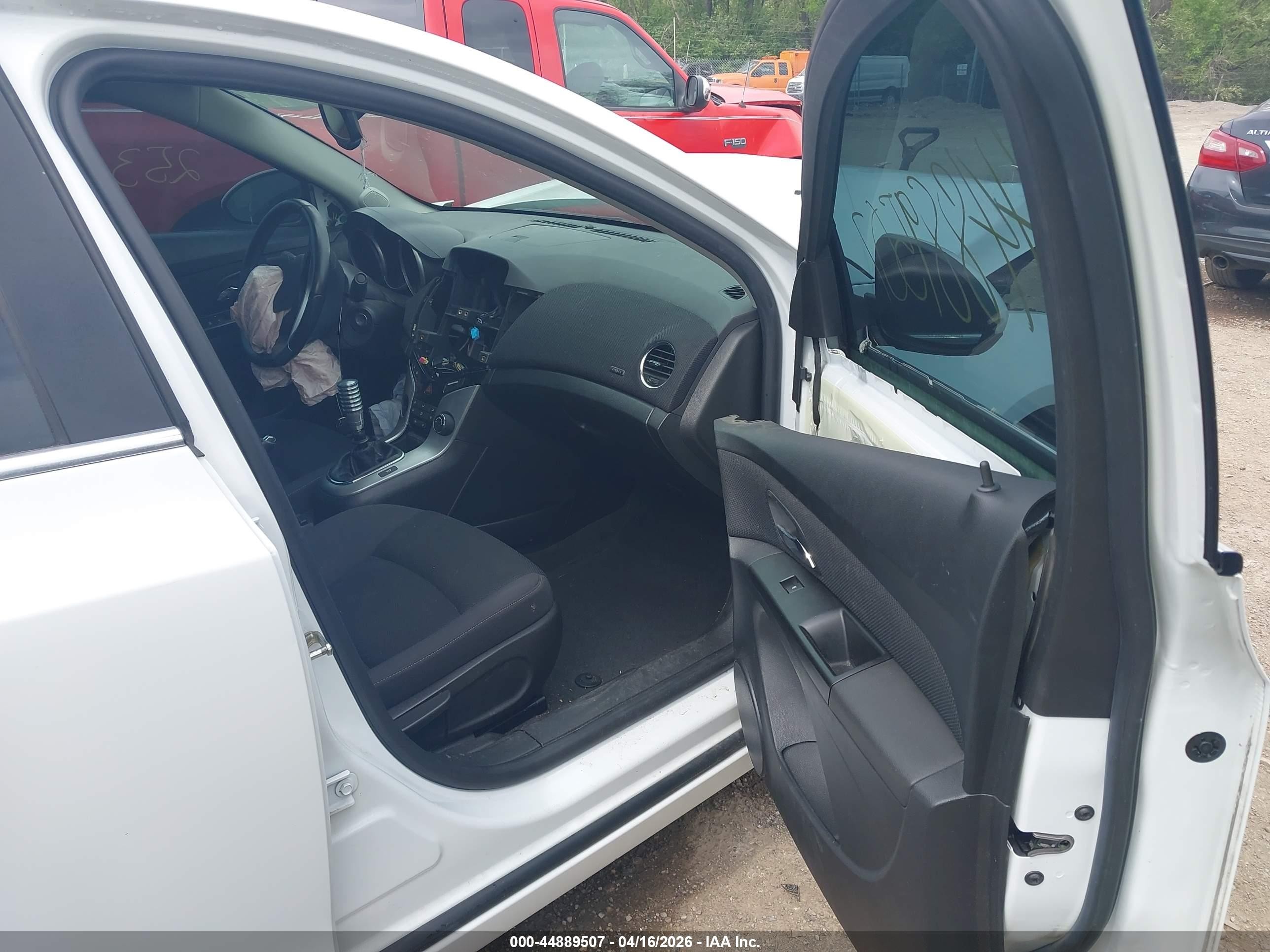 2014 Chevrolet Cruze Eco Manual White vin: 1G1PJ5SB4E7271660