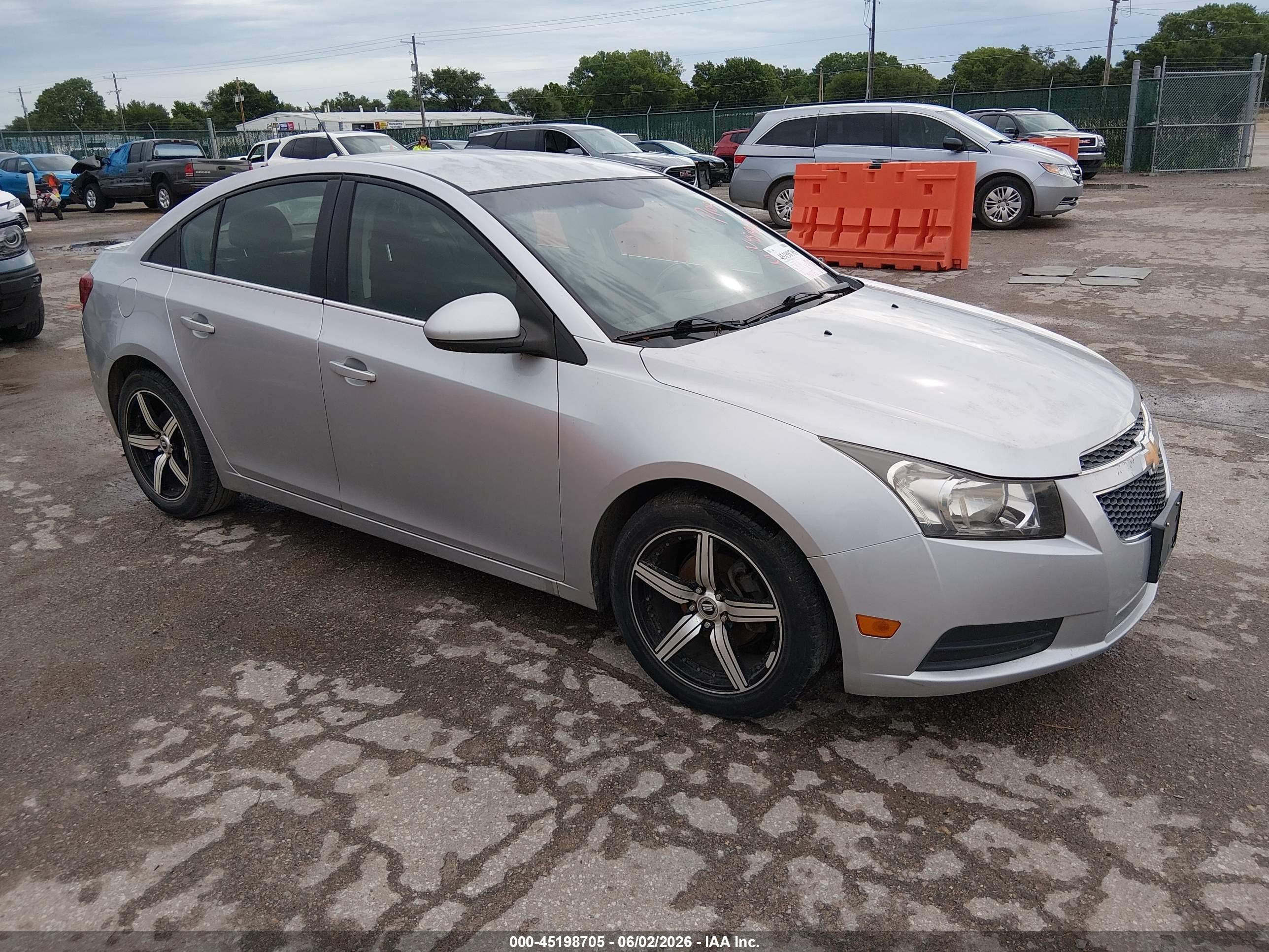 2011 Chevrolet Cruze Eco Серебряный vin: 1G1PK5S97B7198130