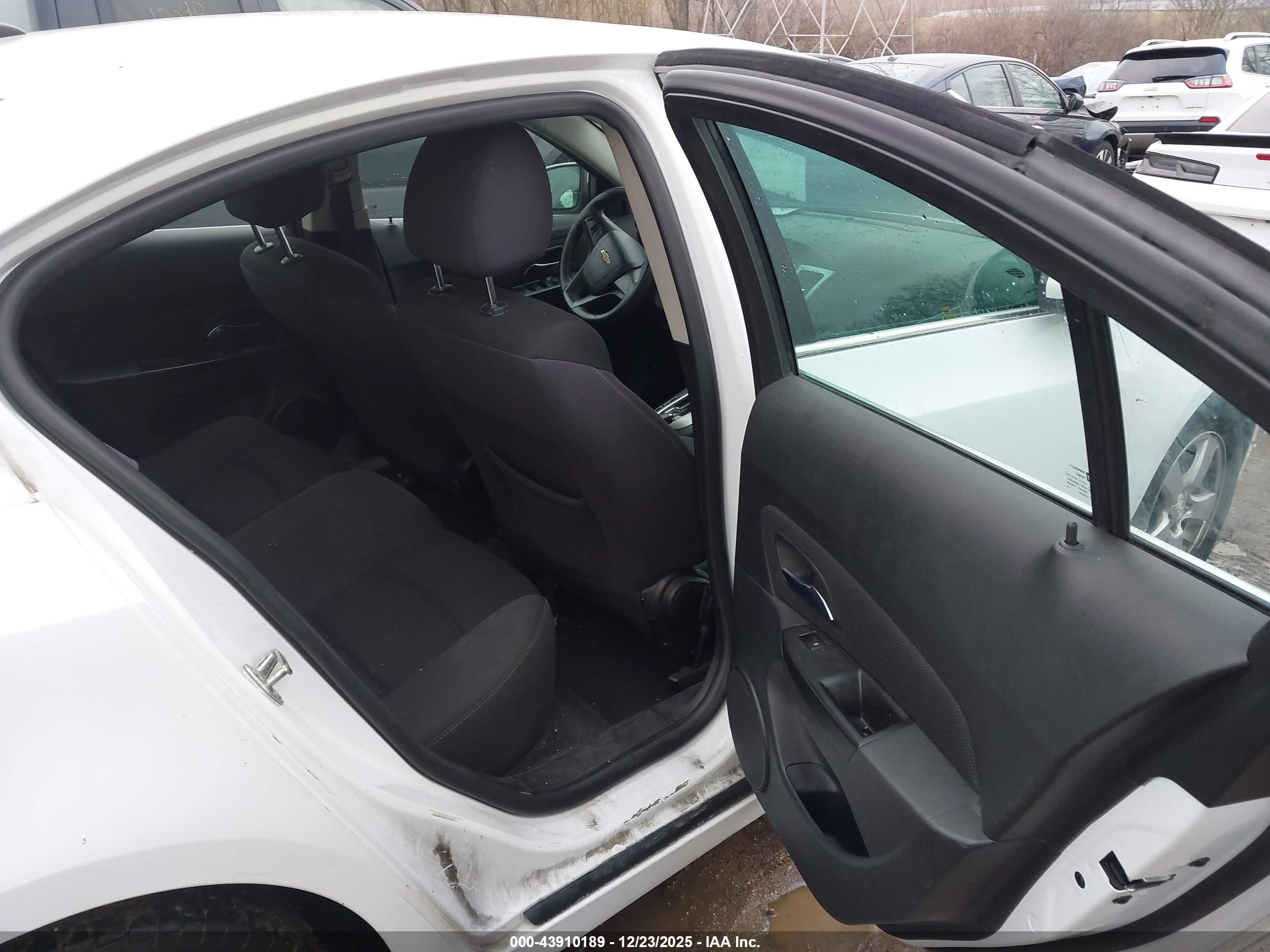 2014 Chevrolet Cruze Lt White vin: 1G1PK5SB4E7384893