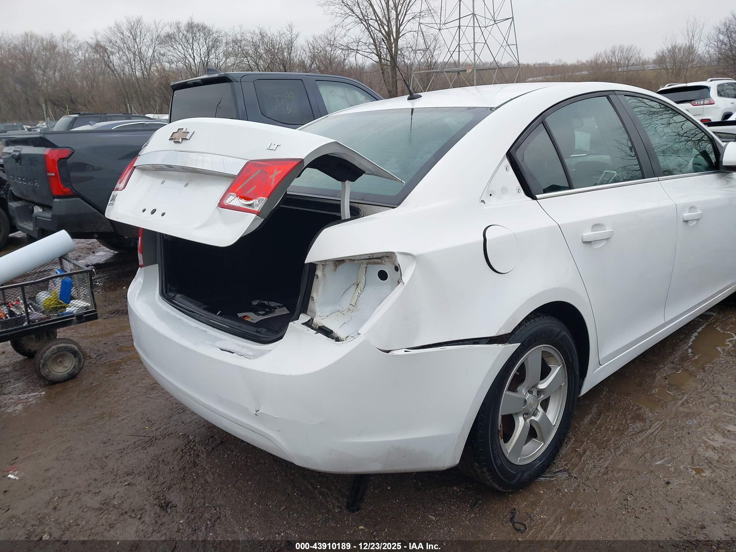 2014 Chevrolet Cruze Lt White vin: 1G1PK5SB4E7384893