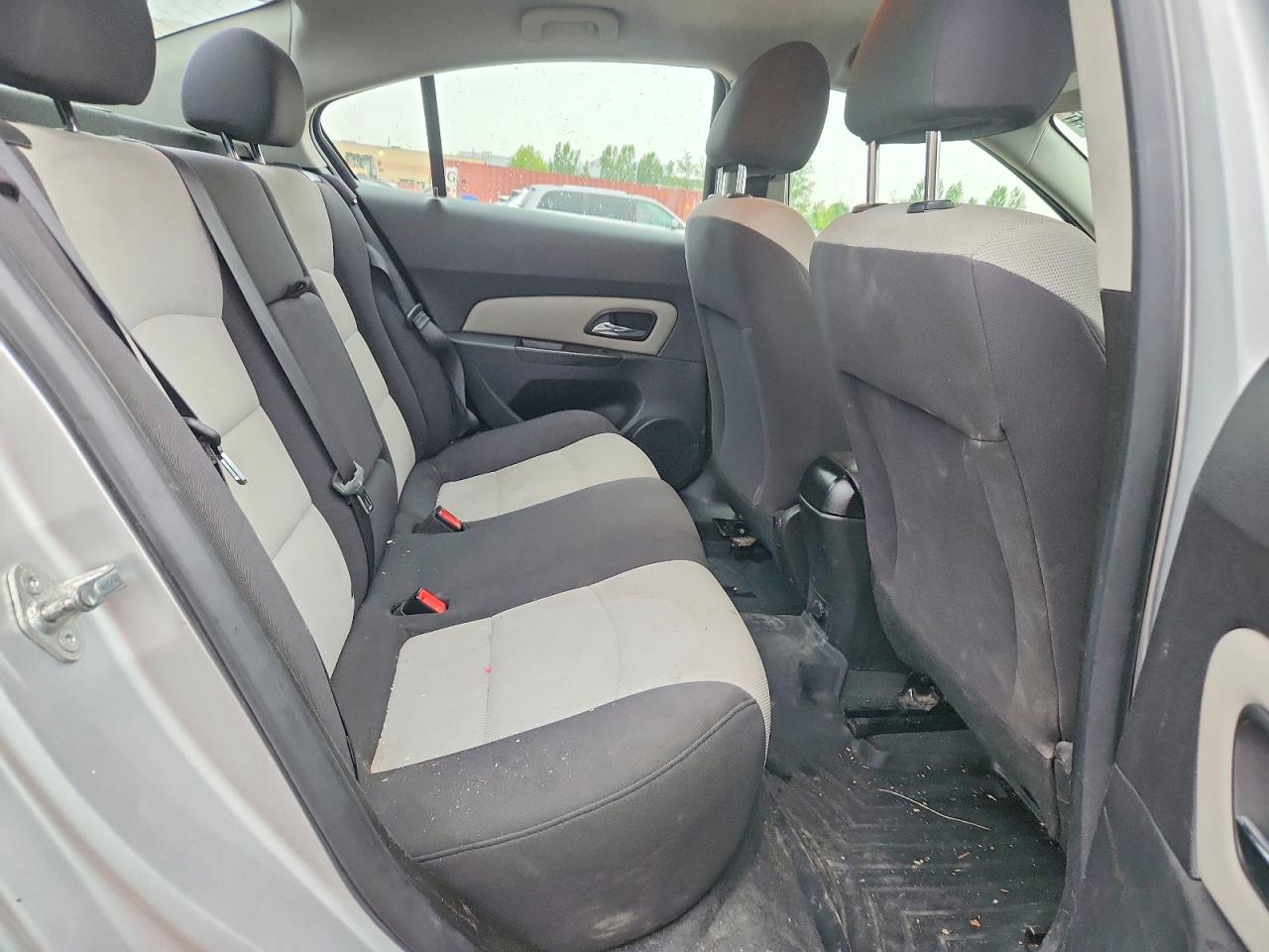 2013 Chevrolet Cruze Ls Silver vin: 1G1PL5SHXD7298097