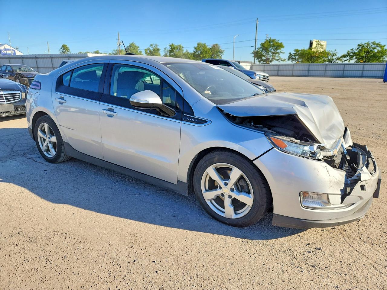 2015 Chevrolet Volt Silver vin: 1G1RA6E40FU106395