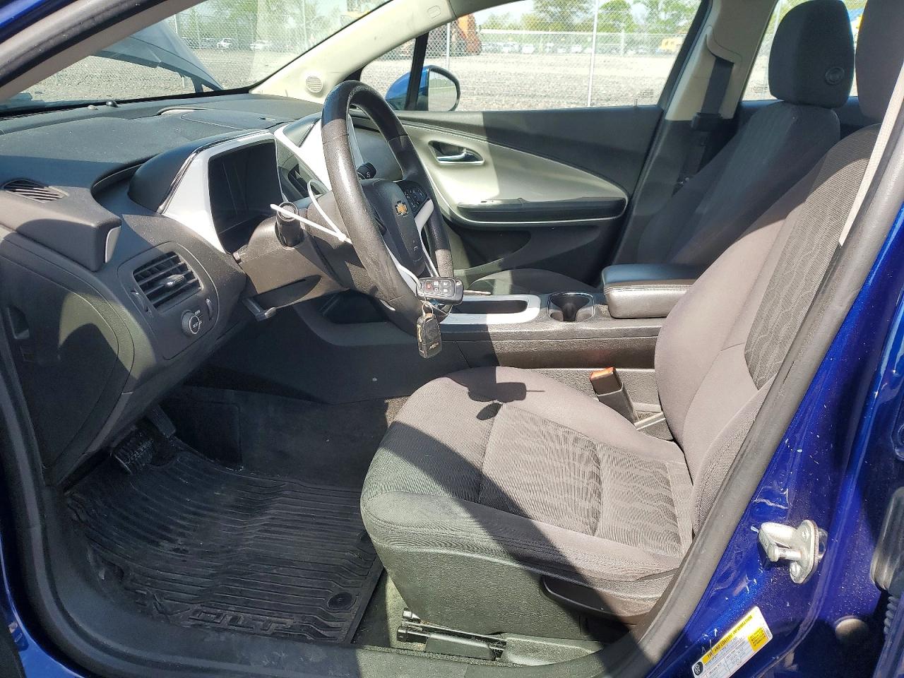 2013 Chev Volt Blue vin: 1G1RA6E45DU126624