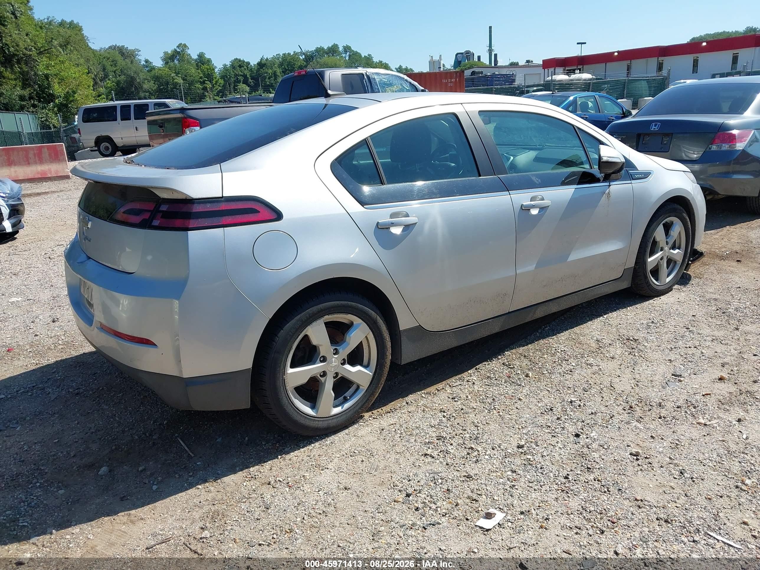 2013 Chevrolet Volt   Серебряный vin: 1G1RA6E47DU140184