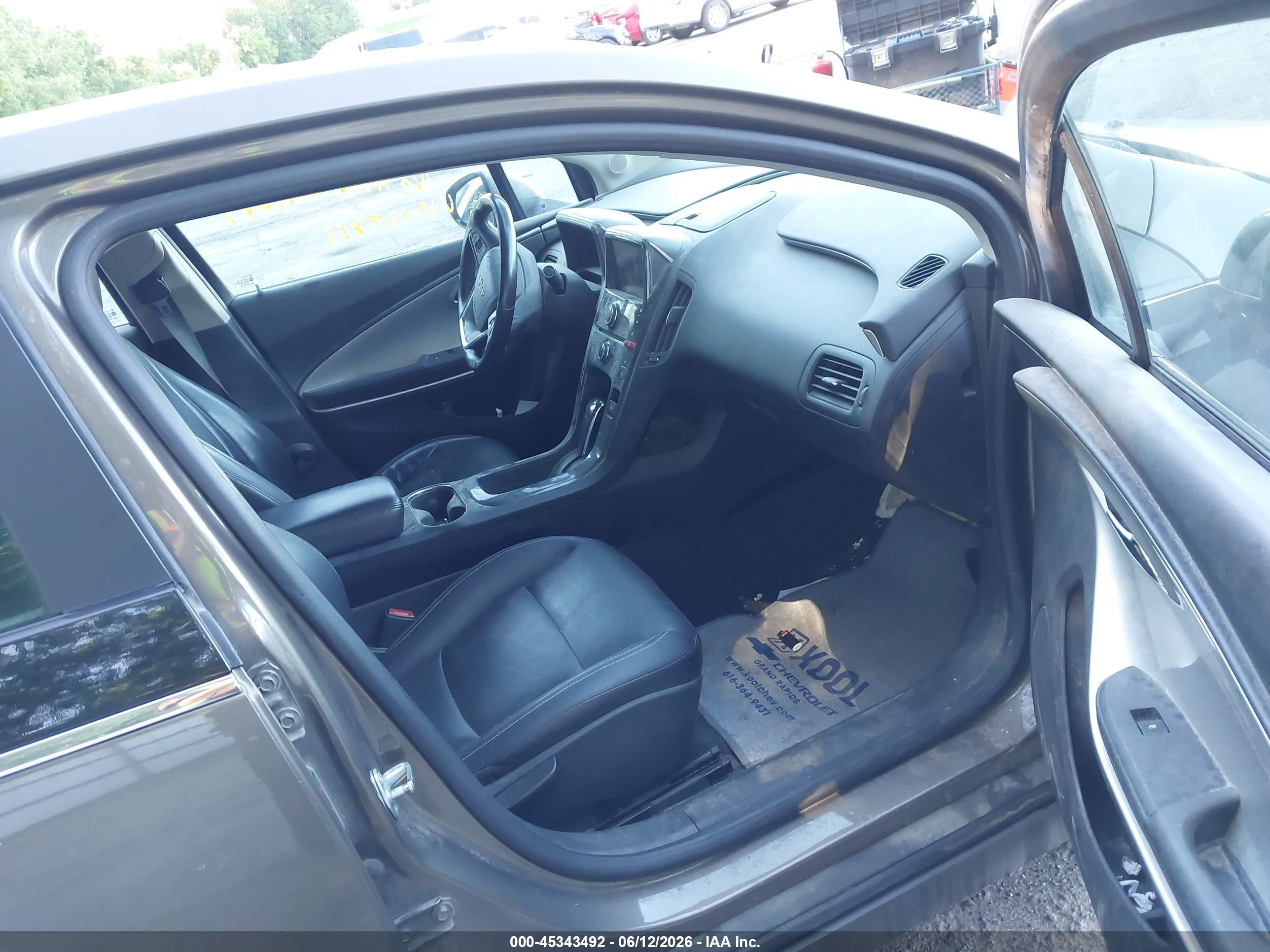 2014 Chevrolet Volt   Gold vin: 1G1RB6E40EU129753