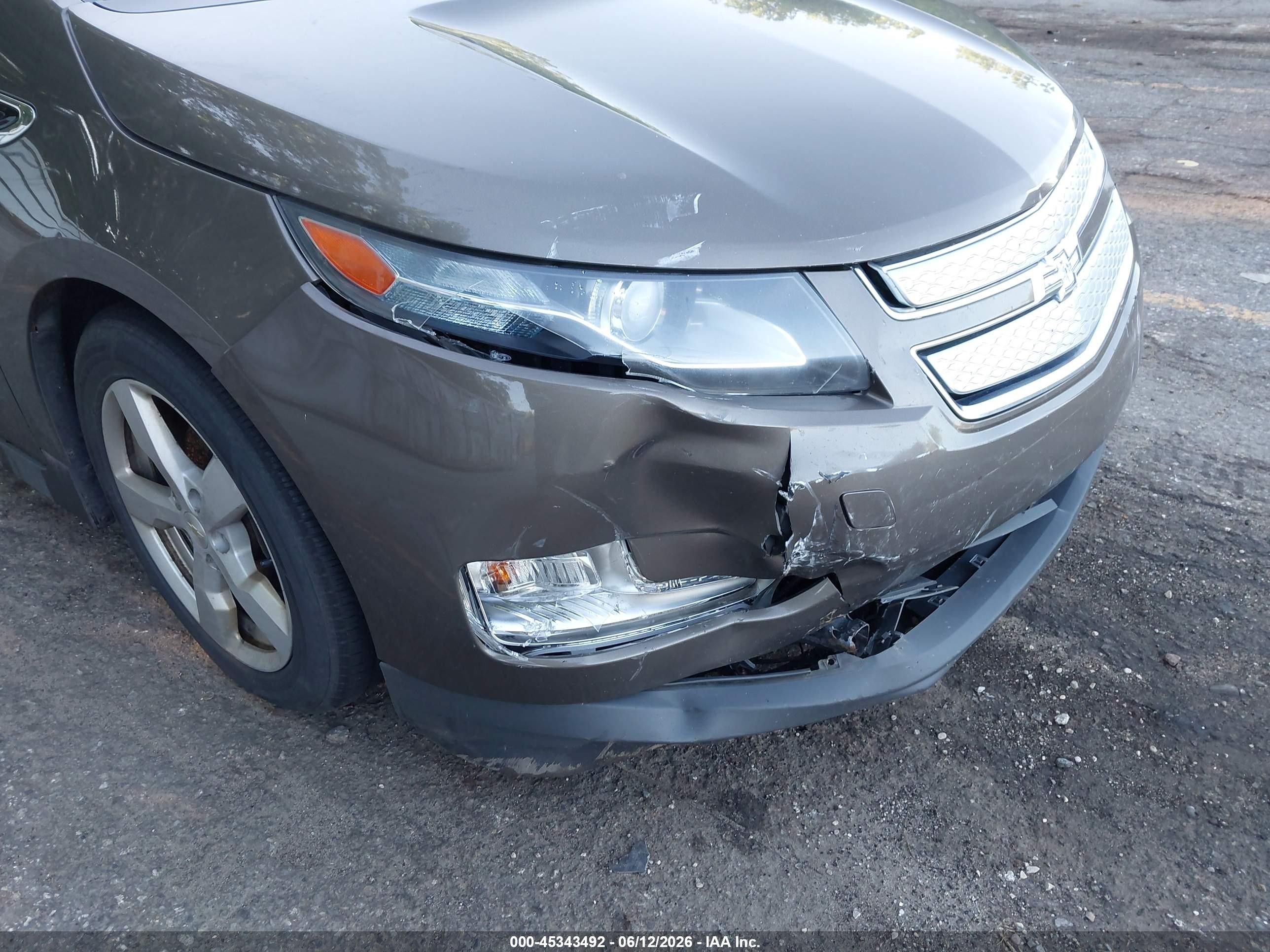2014 Chevrolet Volt   Gold vin: 1G1RB6E40EU129753