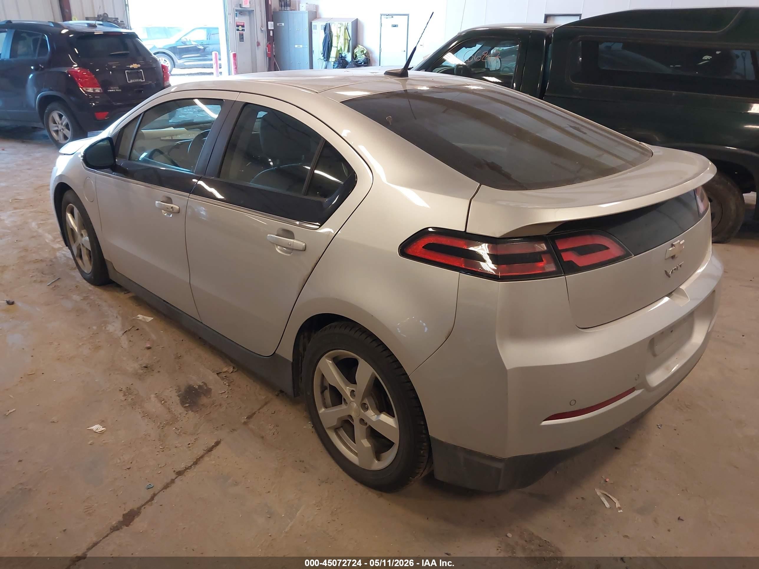 2013 Chevrolet Volt   Серебряный vin: 1G1RB6E41DU111518