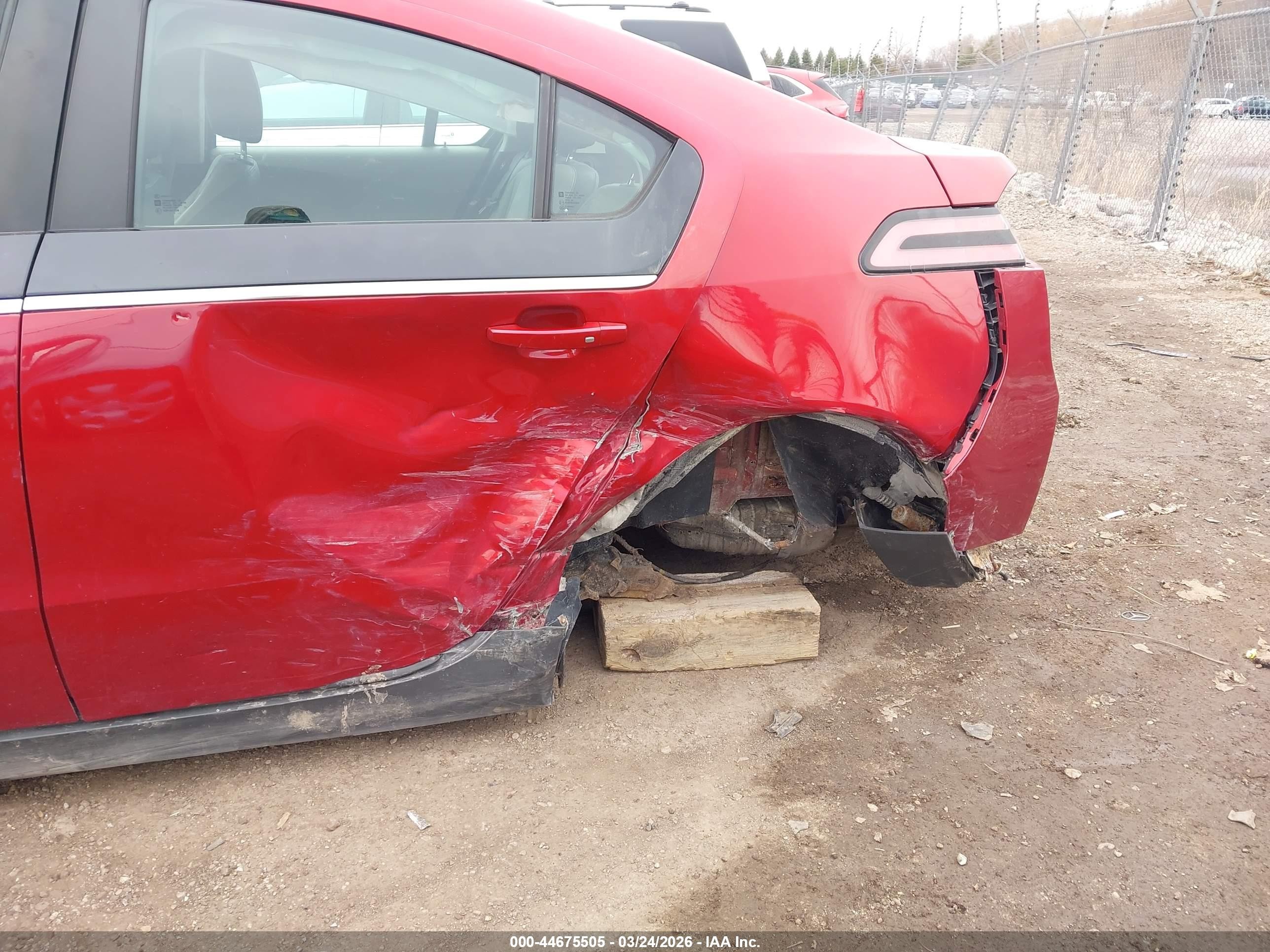 2013 Chevrolet Volt   Red vin: 1G1RB6E41DU123961