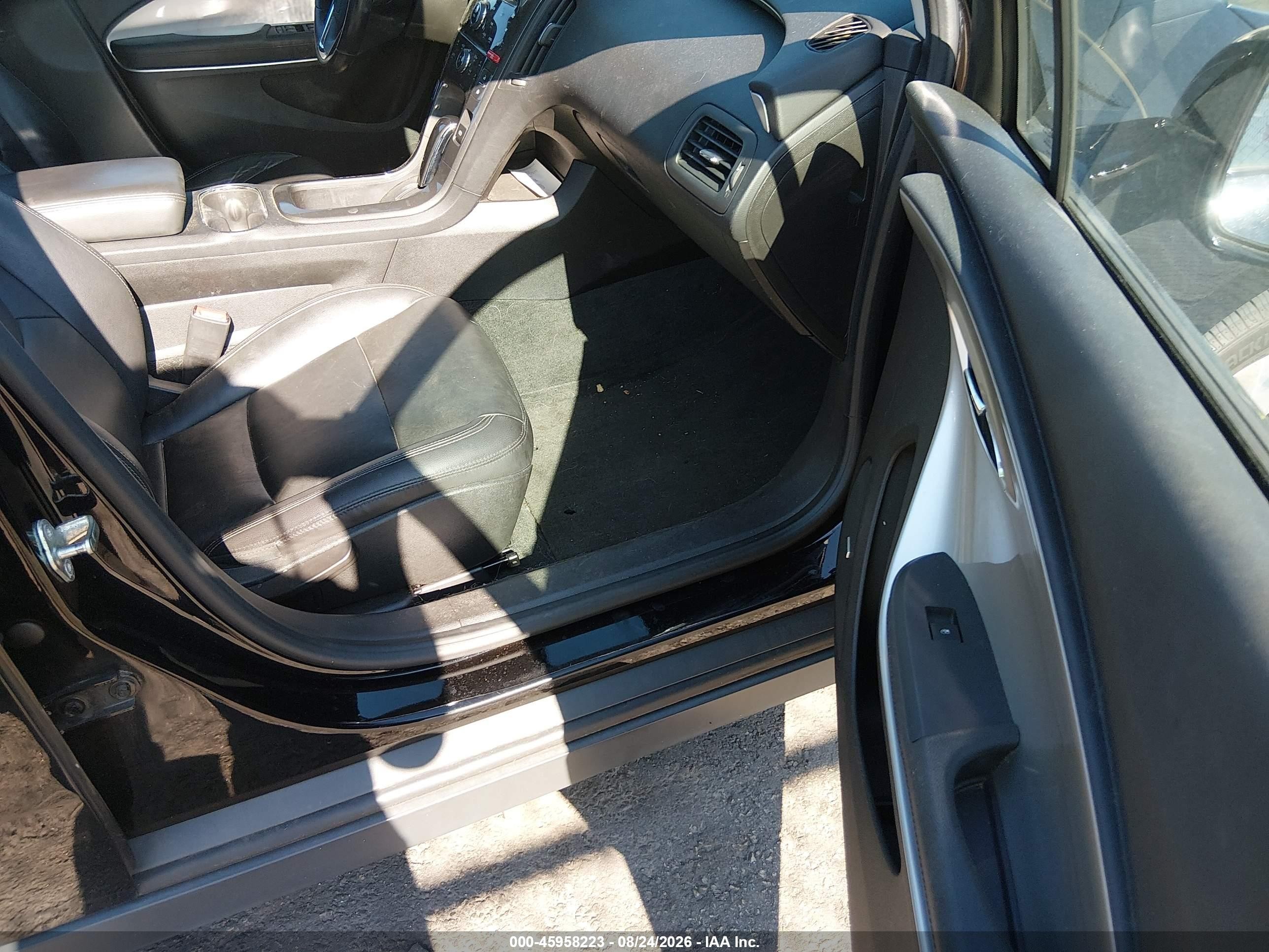 2013 Chevrolet Volt   Black vin: 1G1RB6E43DU133598