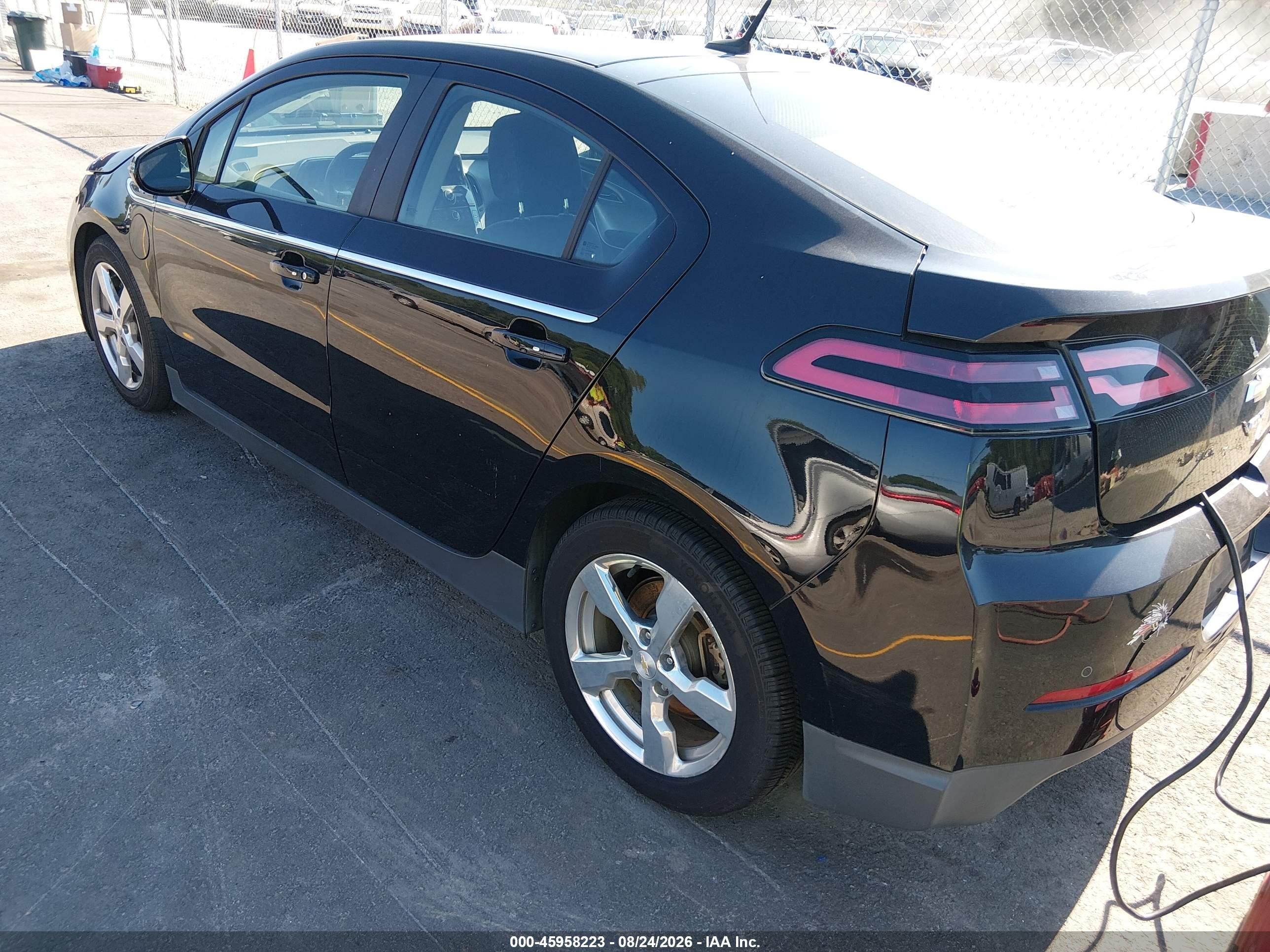 2013 Chevrolet Volt   Black vin: 1G1RB6E43DU133598