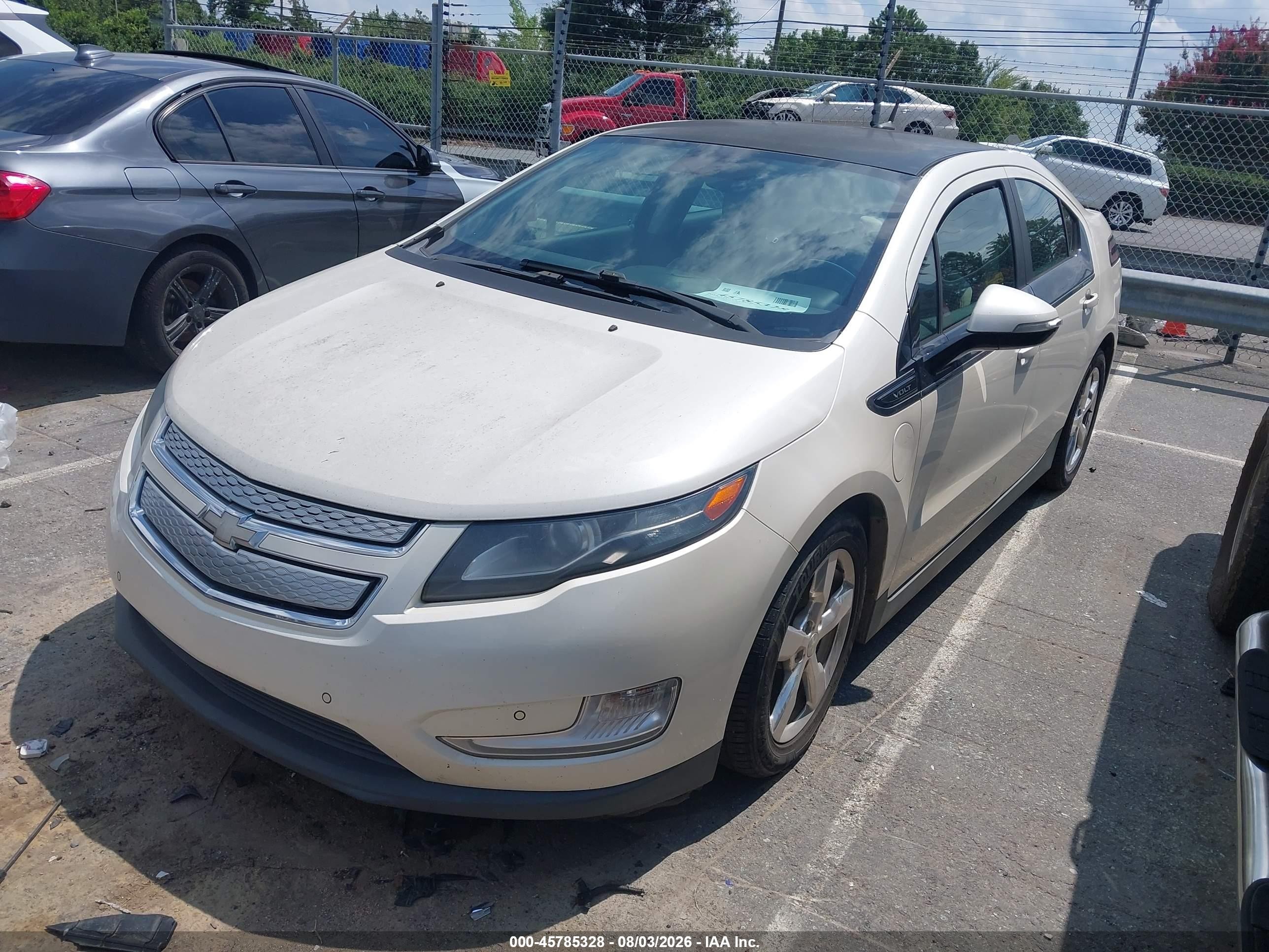 2012 Chevrolet Volt   Cream vin: 1G1RB6E44CU119000