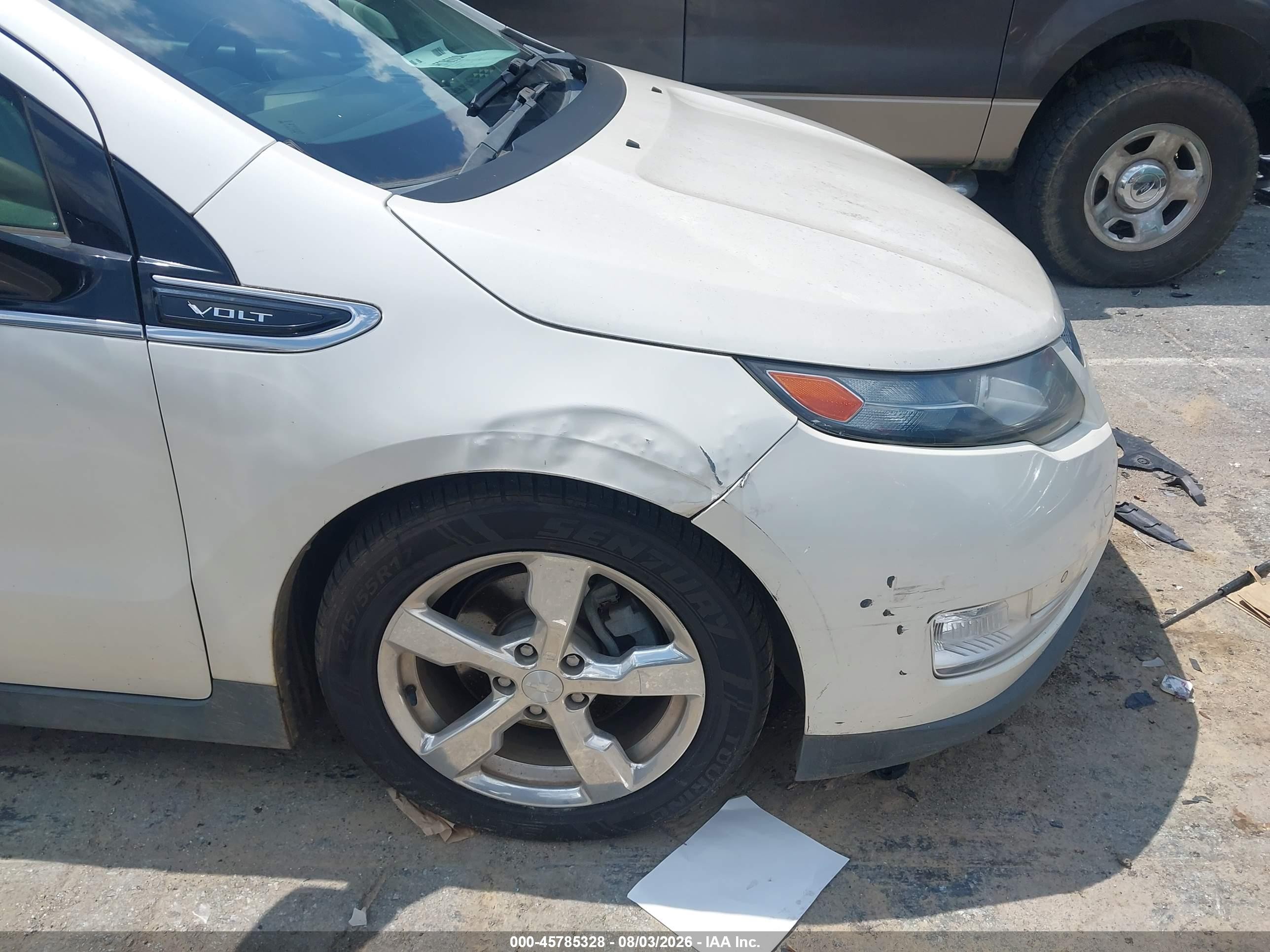 2012 Chevrolet Volt   Cream vin: 1G1RB6E44CU119000