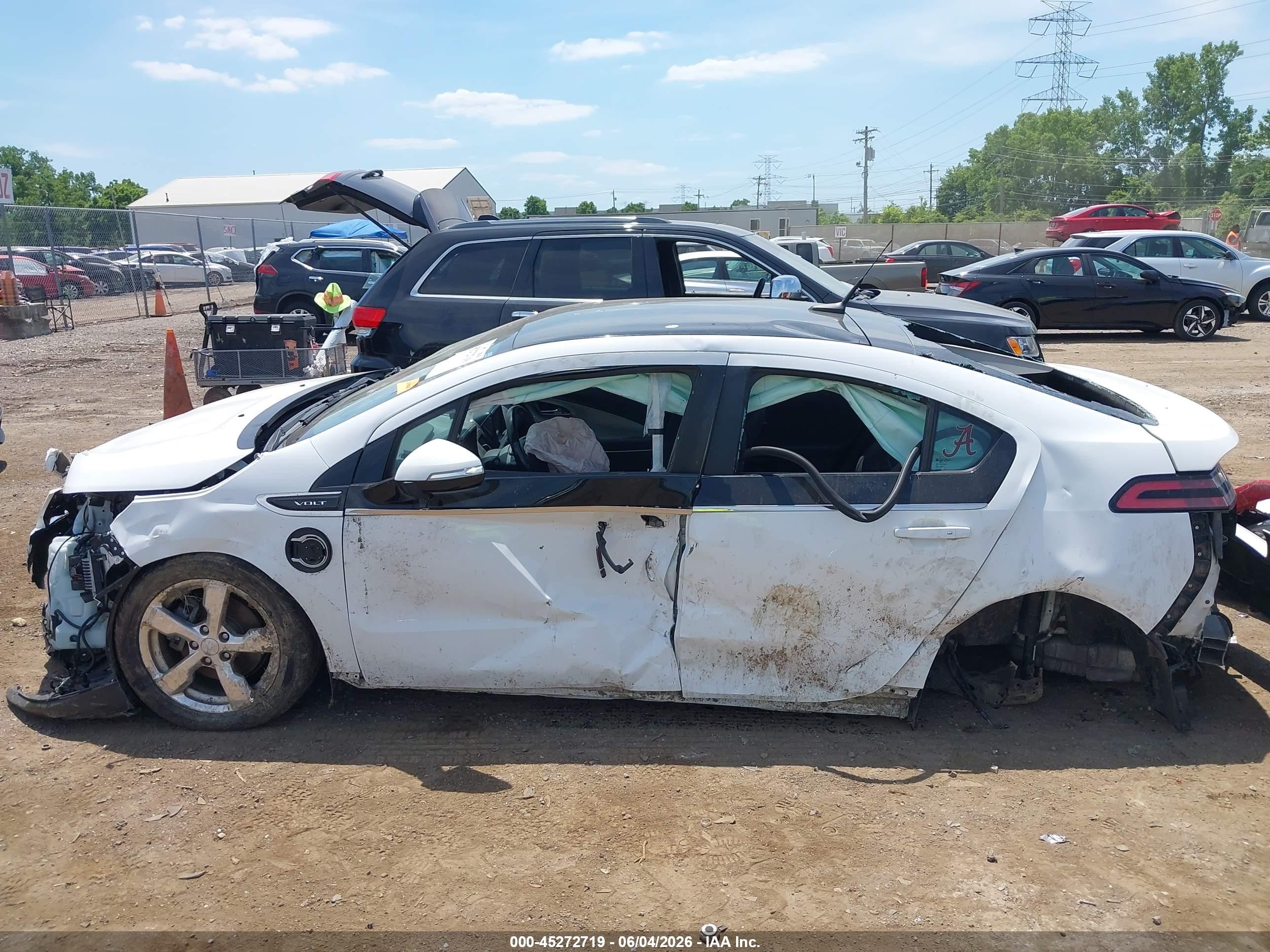 2012 Chevrolet Volt   Blue vin: 1G1RB6E45CU110614