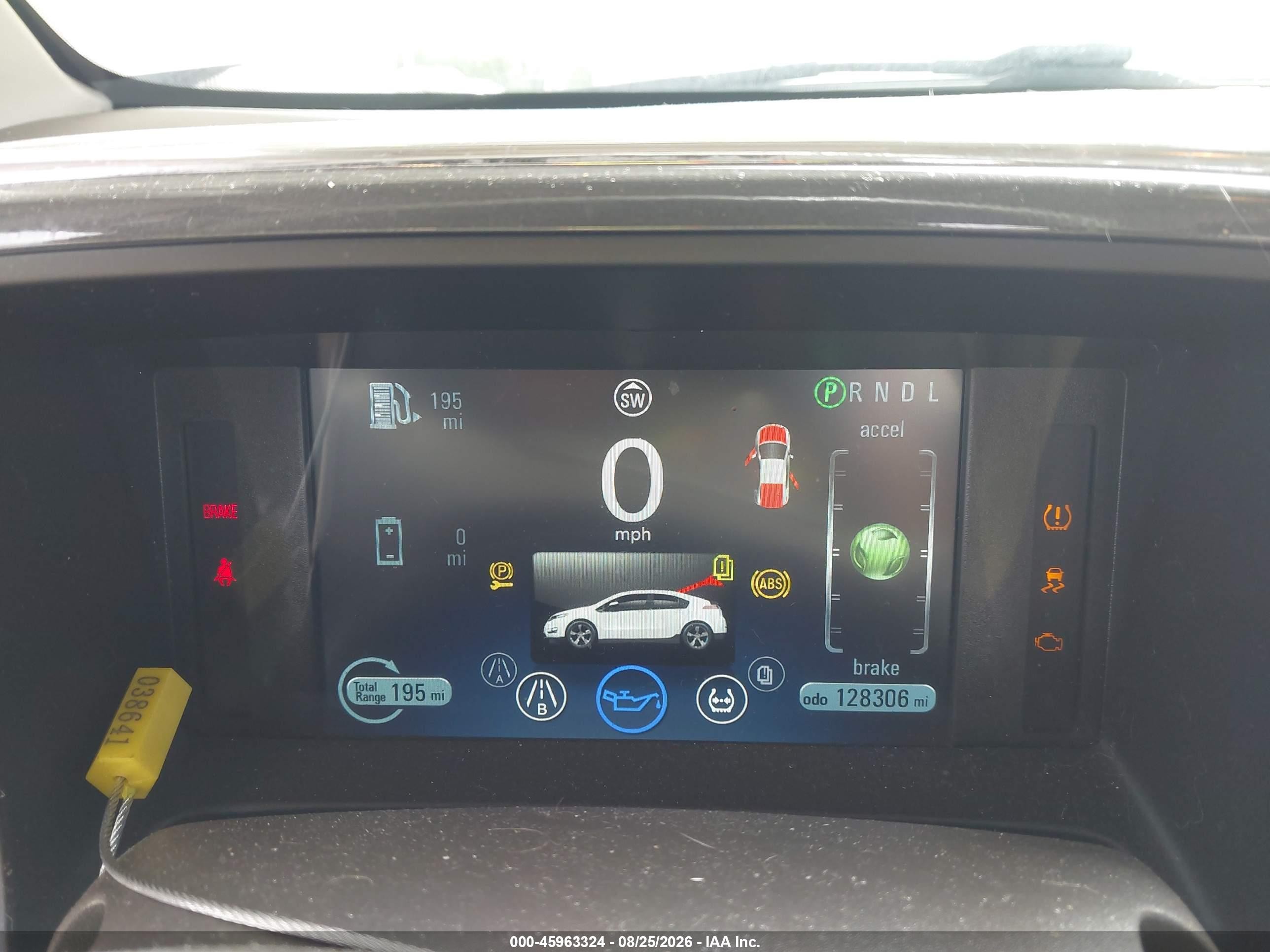 2014 Chevrolet Volt   White vin: 1G1RB6E45EU159945