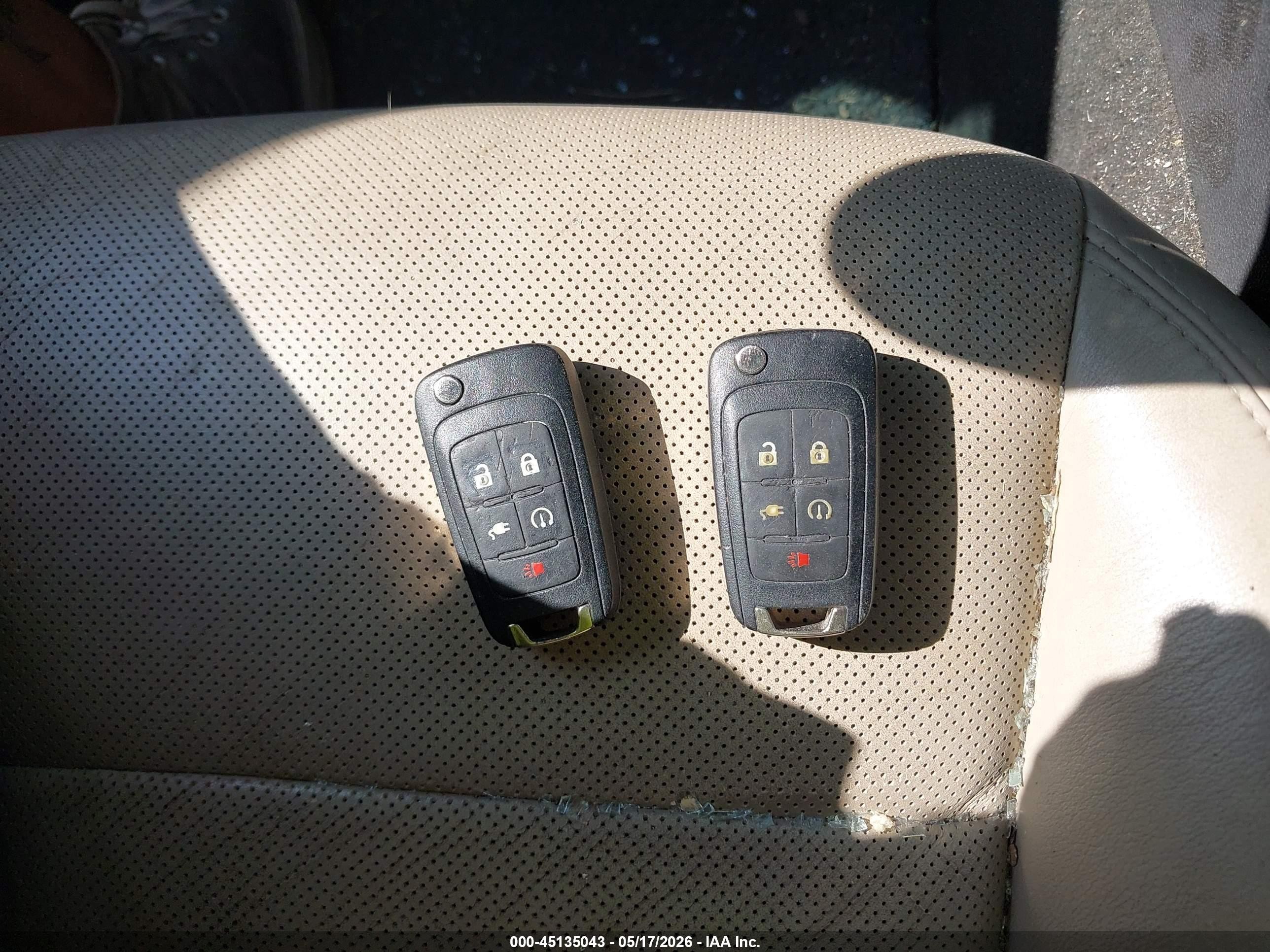 2012 Chevrolet Volt   Белый vin: 1G1RB6E46CU105311