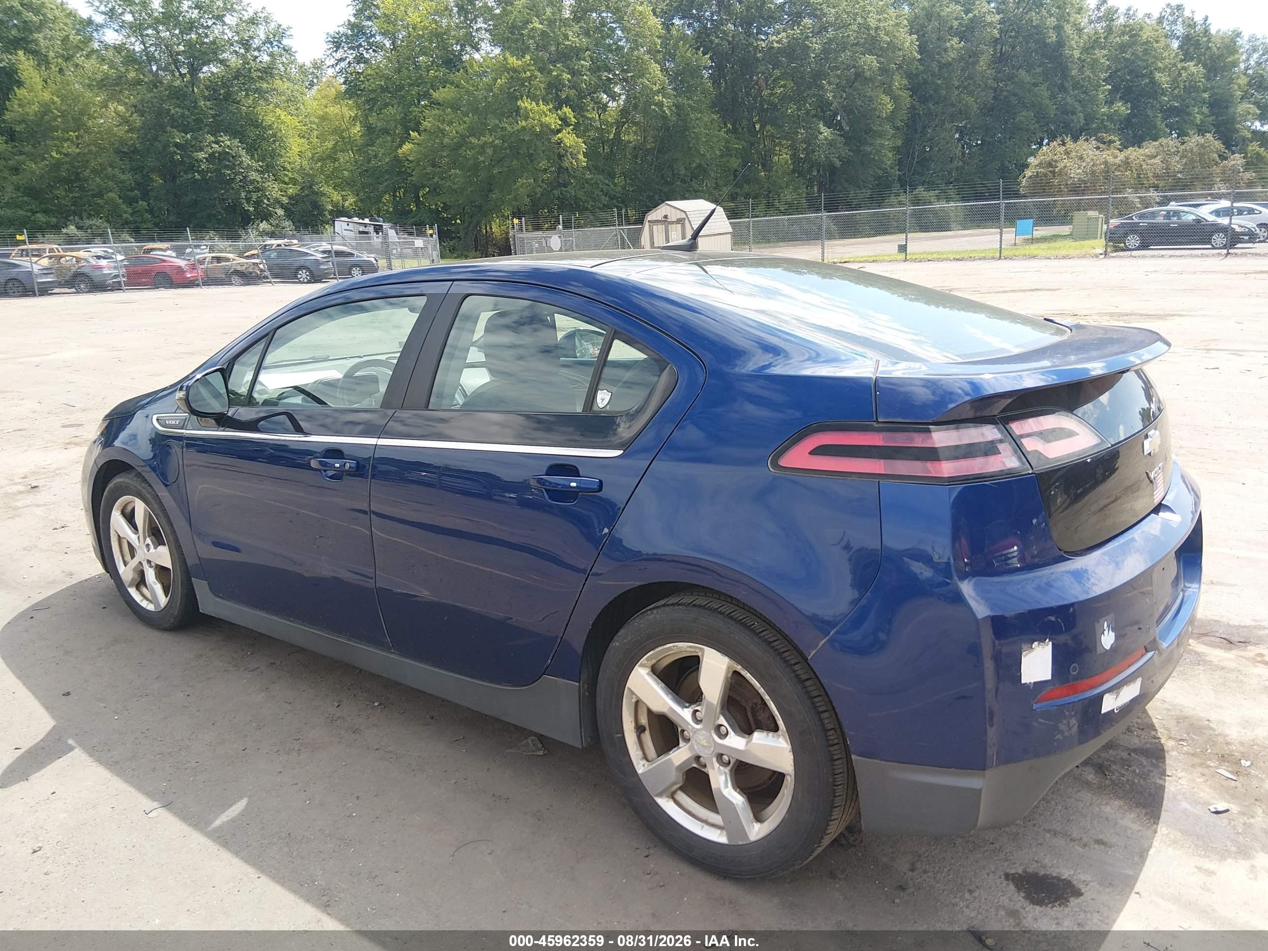 2012 Chevrolet Volt   Blue vin: 1G1RB6E46CU115787
