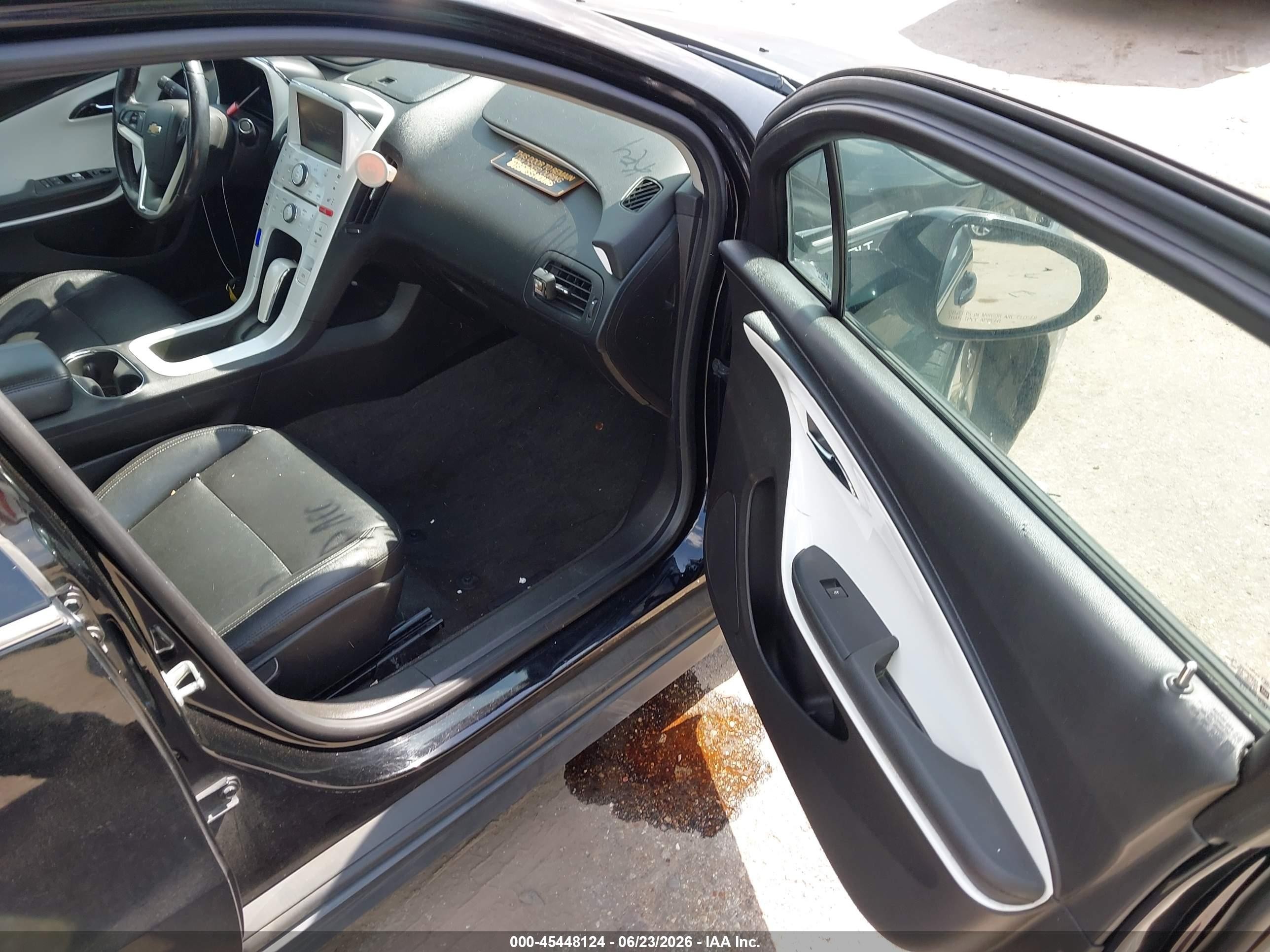 2014 Chevrolet Volt   Black vin: 1G1RB6E46EU116277