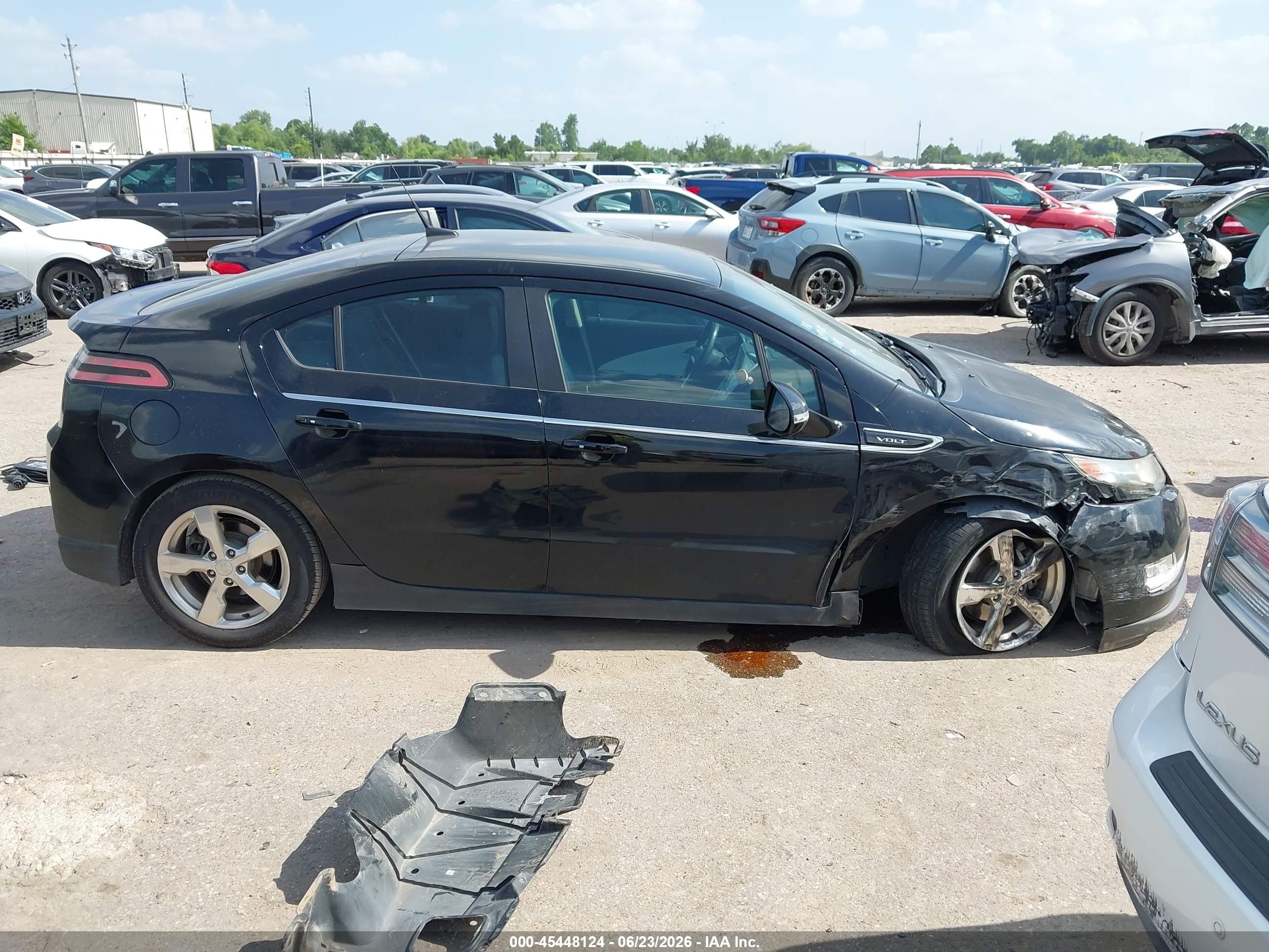 2014 Chevrolet Volt   Black vin: 1G1RB6E46EU116277