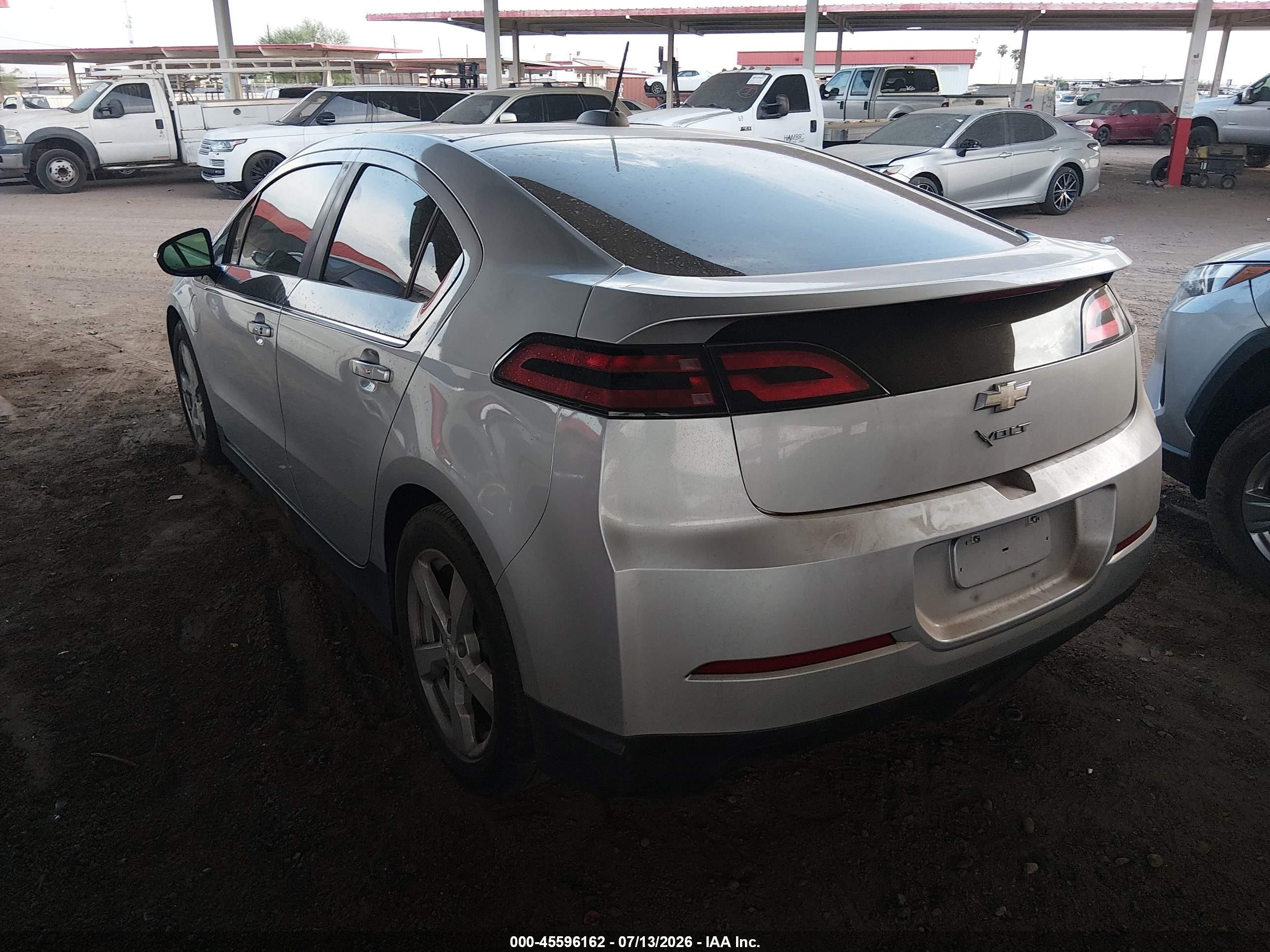 2015 Chevrolet Volt Серебряный vin: 1G1RB6E46FU111050