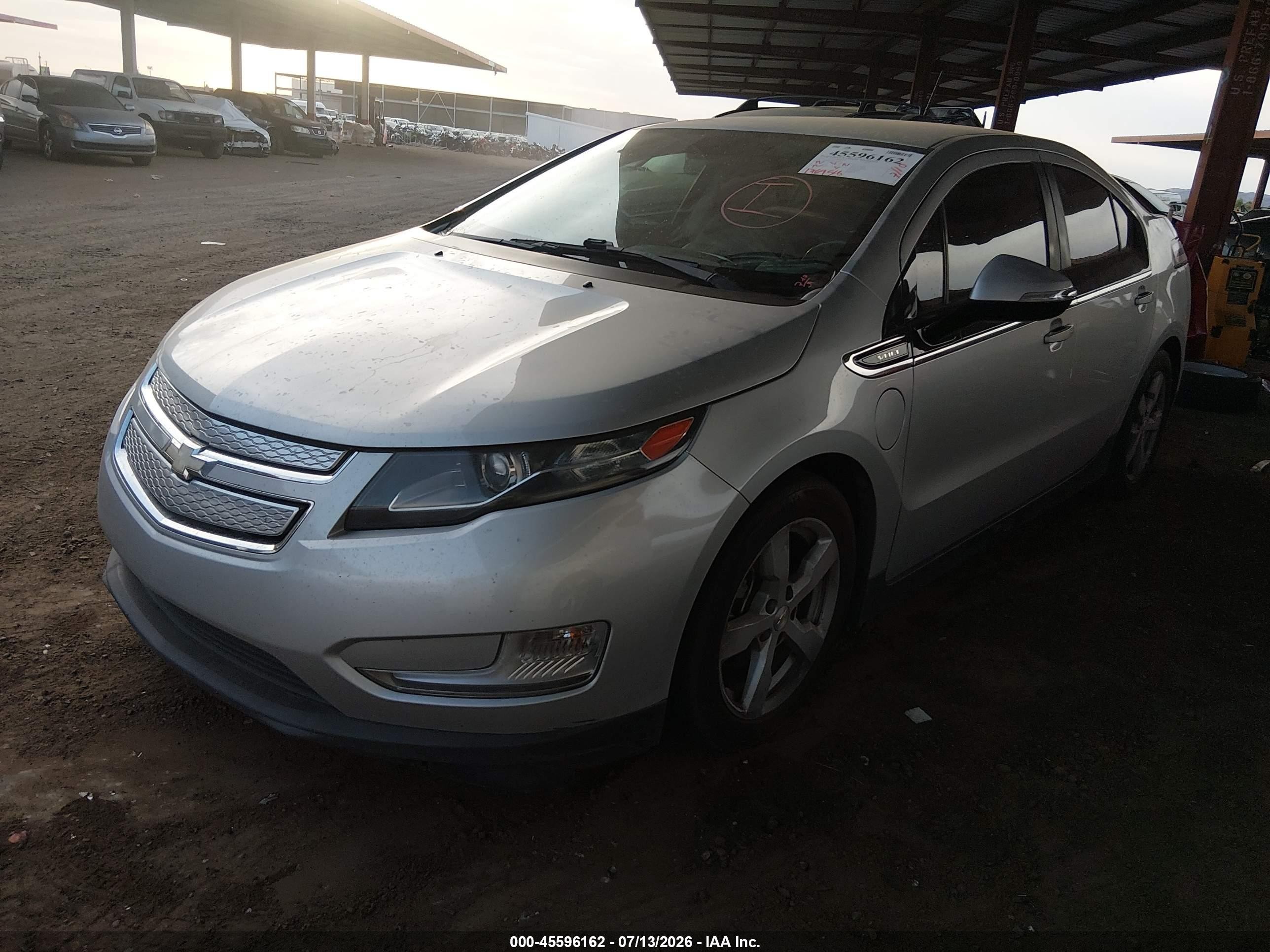 2015 Chevrolet Volt Серебряный vin: 1G1RB6E46FU111050
