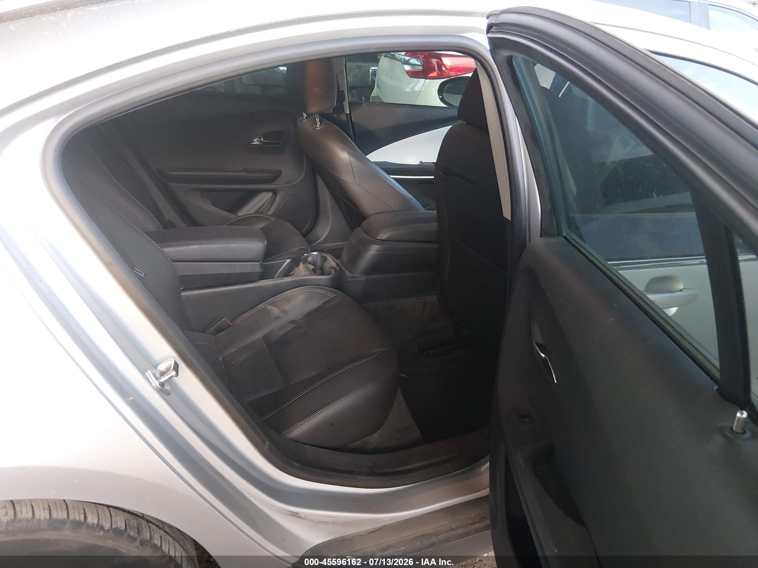 2015 Chevrolet Volt Серебряный vin: 1G1RB6E46FU111050