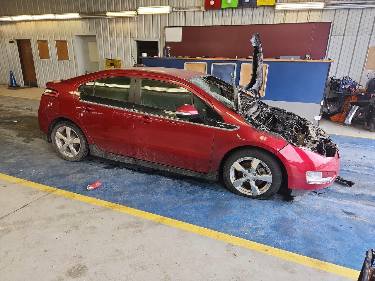 2015 Chevrolet Volt Red vin: 1G1RB6E47FU103118