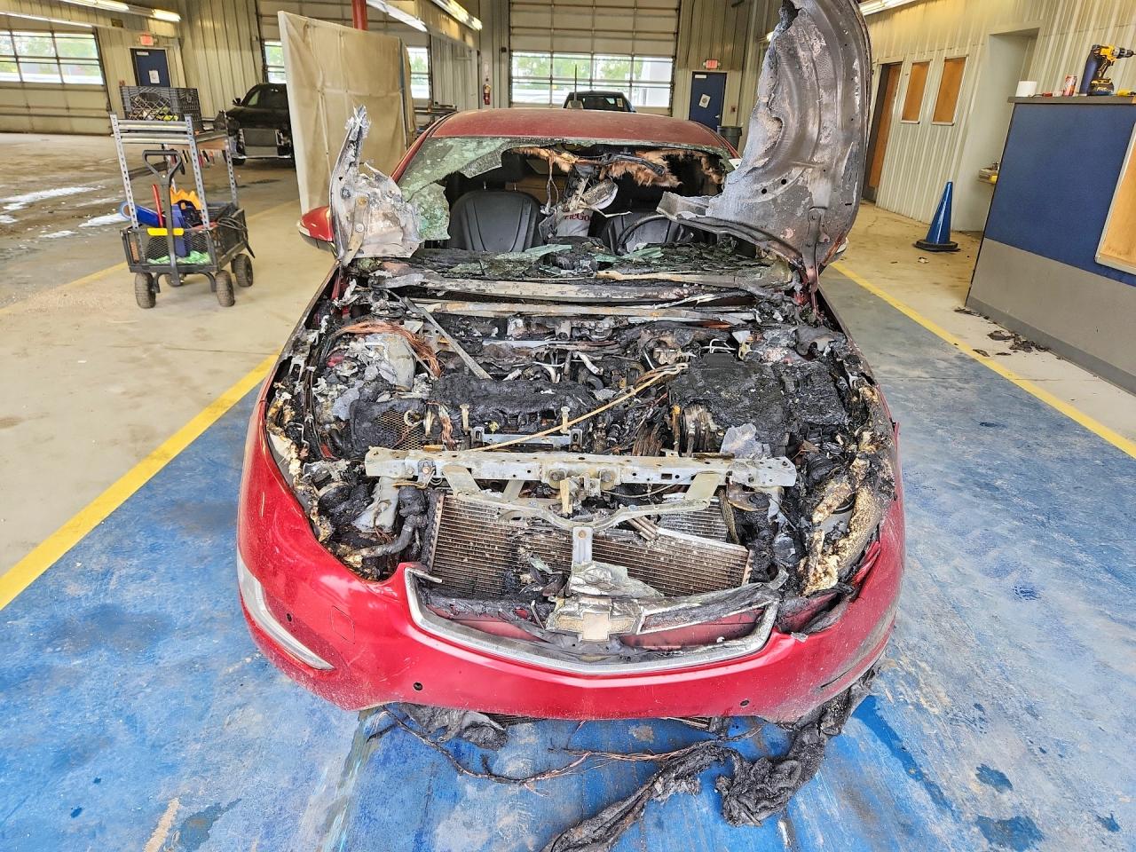 2015 Chevrolet Volt Red vin: 1G1RB6E47FU103118