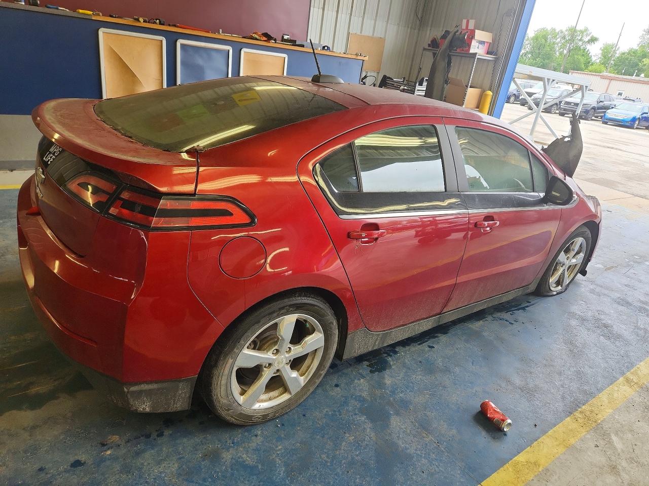 2015 Chevrolet Volt Red vin: 1G1RB6E47FU103118