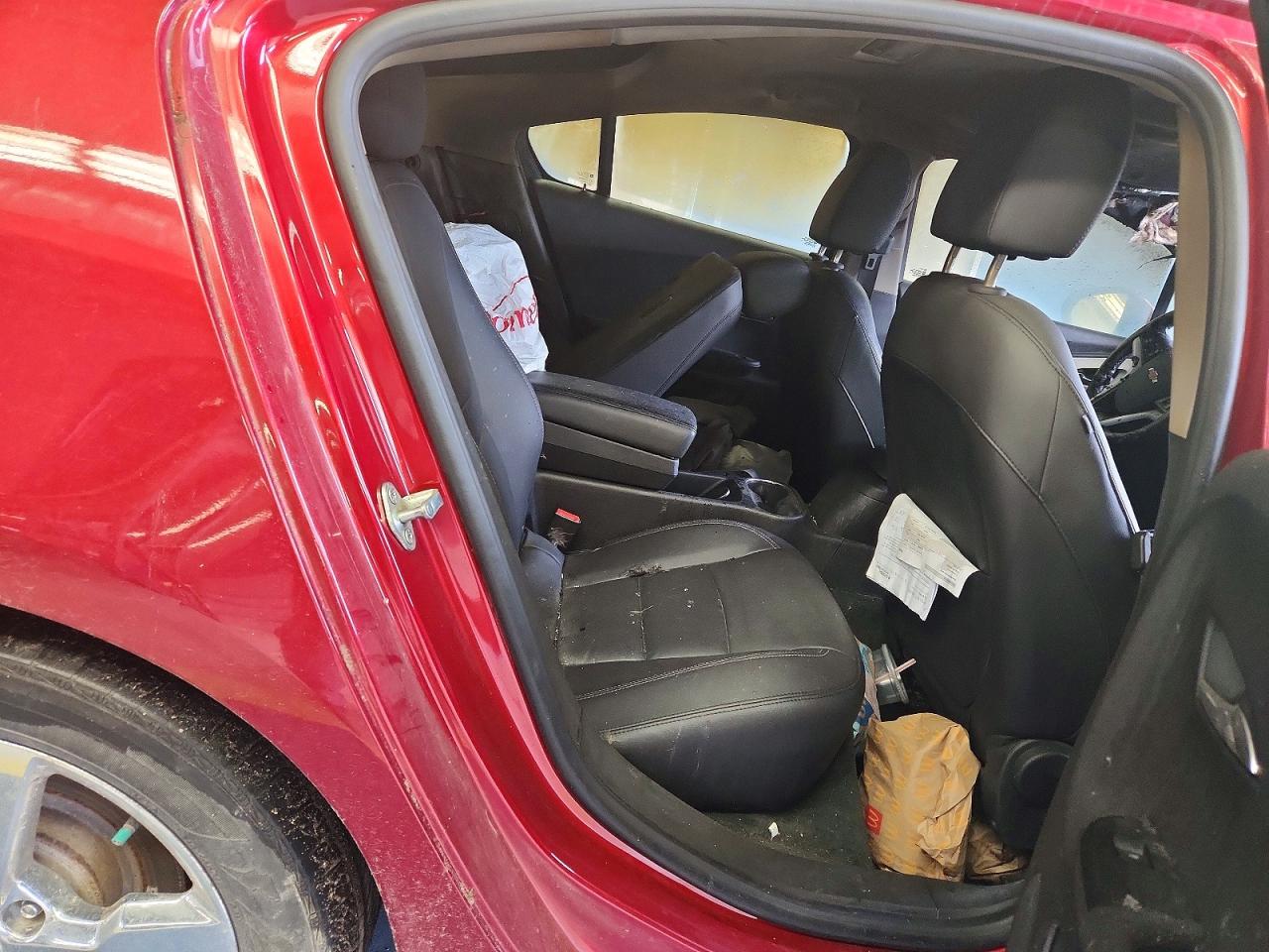 2015 Chevrolet Volt Red vin: 1G1RB6E47FU103118