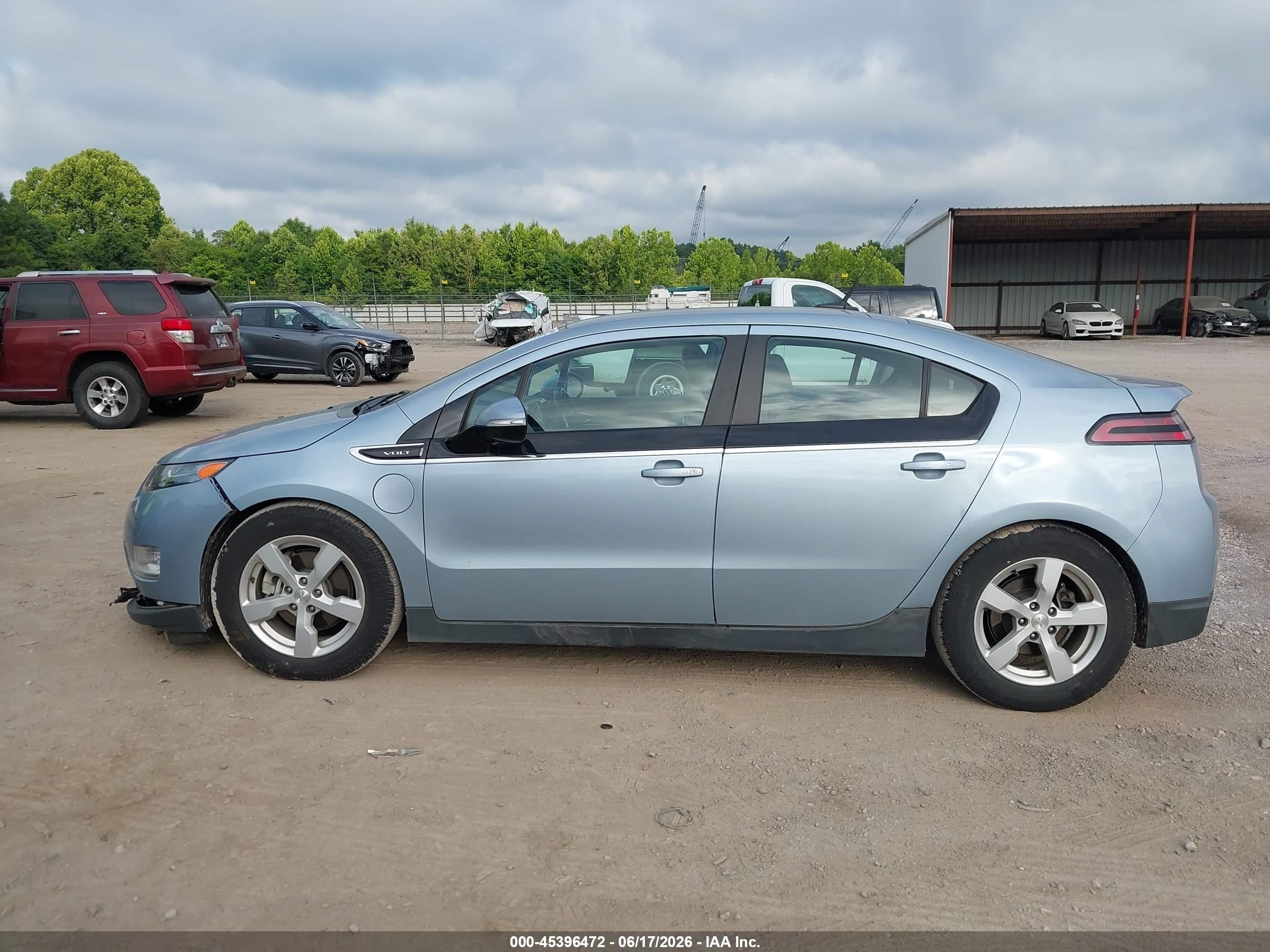 2013 Chevrolet Volt   Blue vin: 1G1RB6E48DU135167