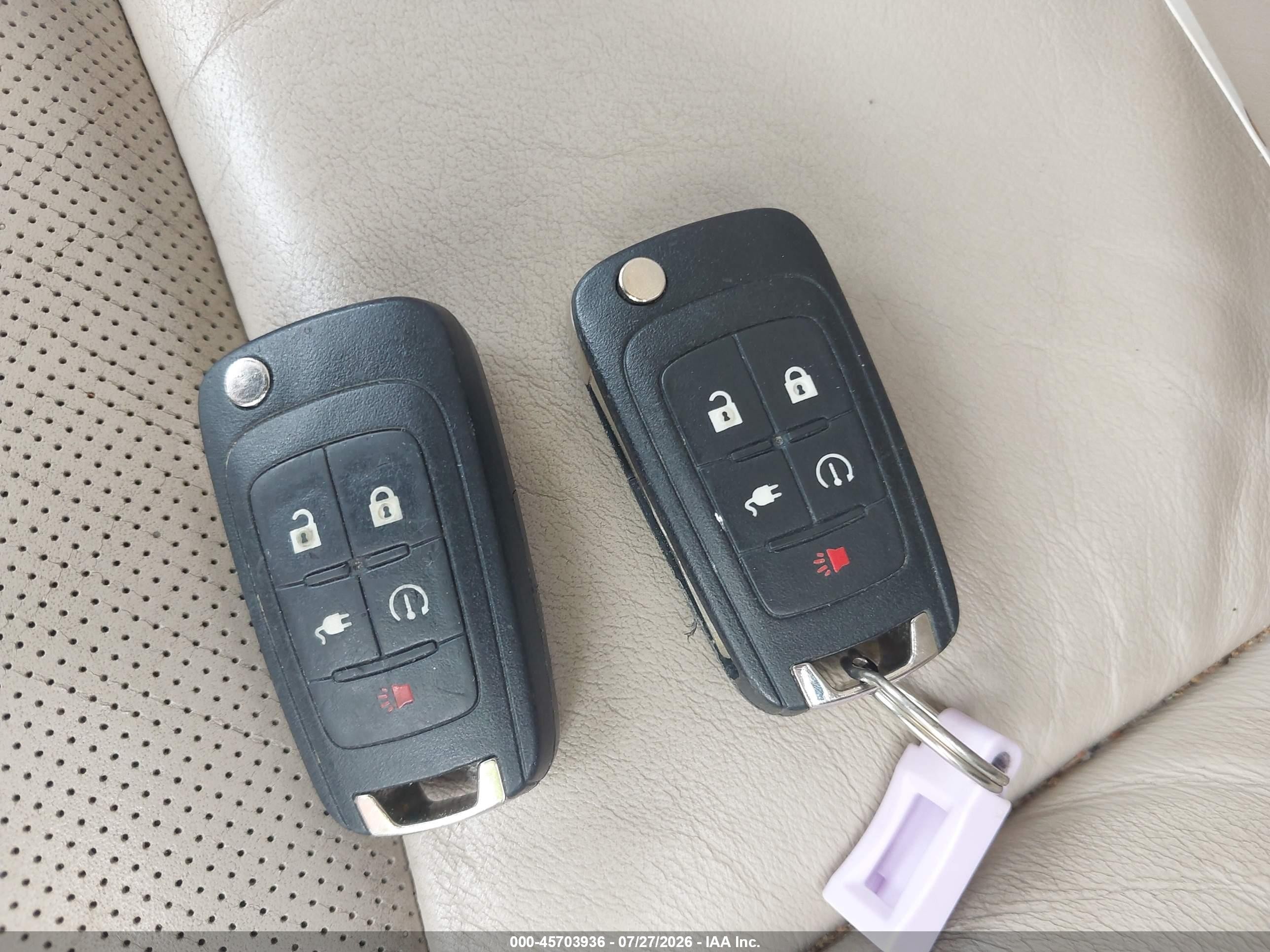 2012 Chevrolet Volt   White vin: 1G1RB6E49CU108509