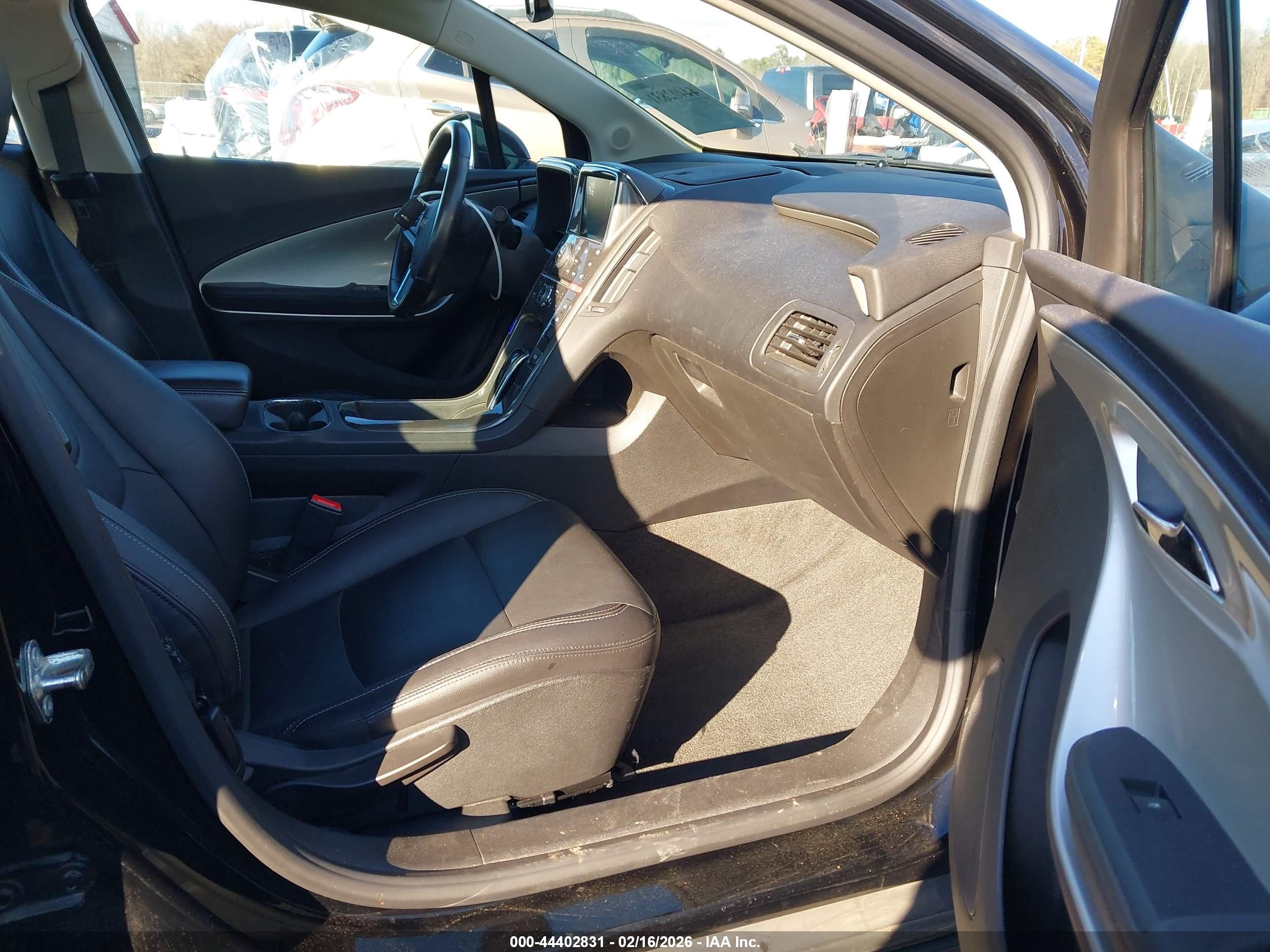 2015 Chevrolet Volt   Черный vin: 1G1RB6E49FU117201