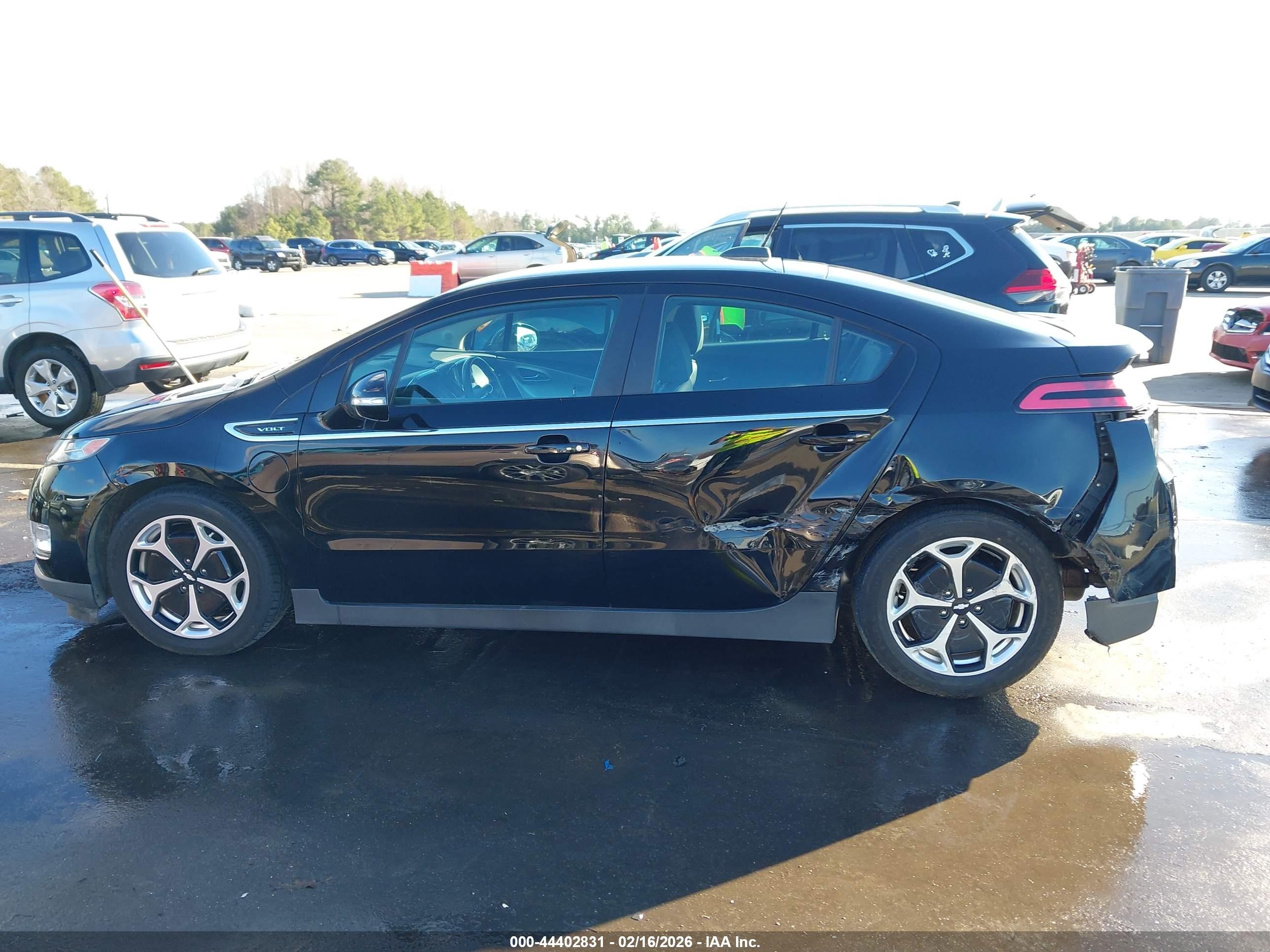 2015 Chevrolet Volt   Черный vin: 1G1RB6E49FU117201