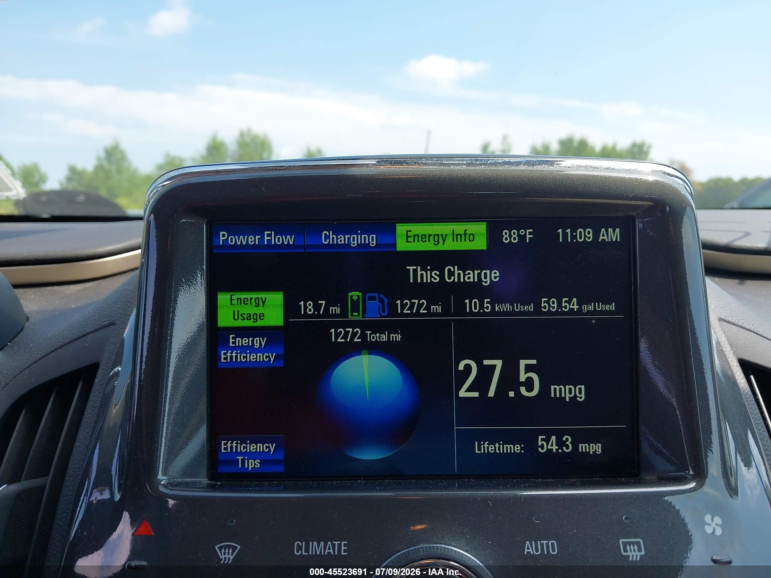 2012 Chevrolet Volt   White vin: 1G1RB6E4XCU105022