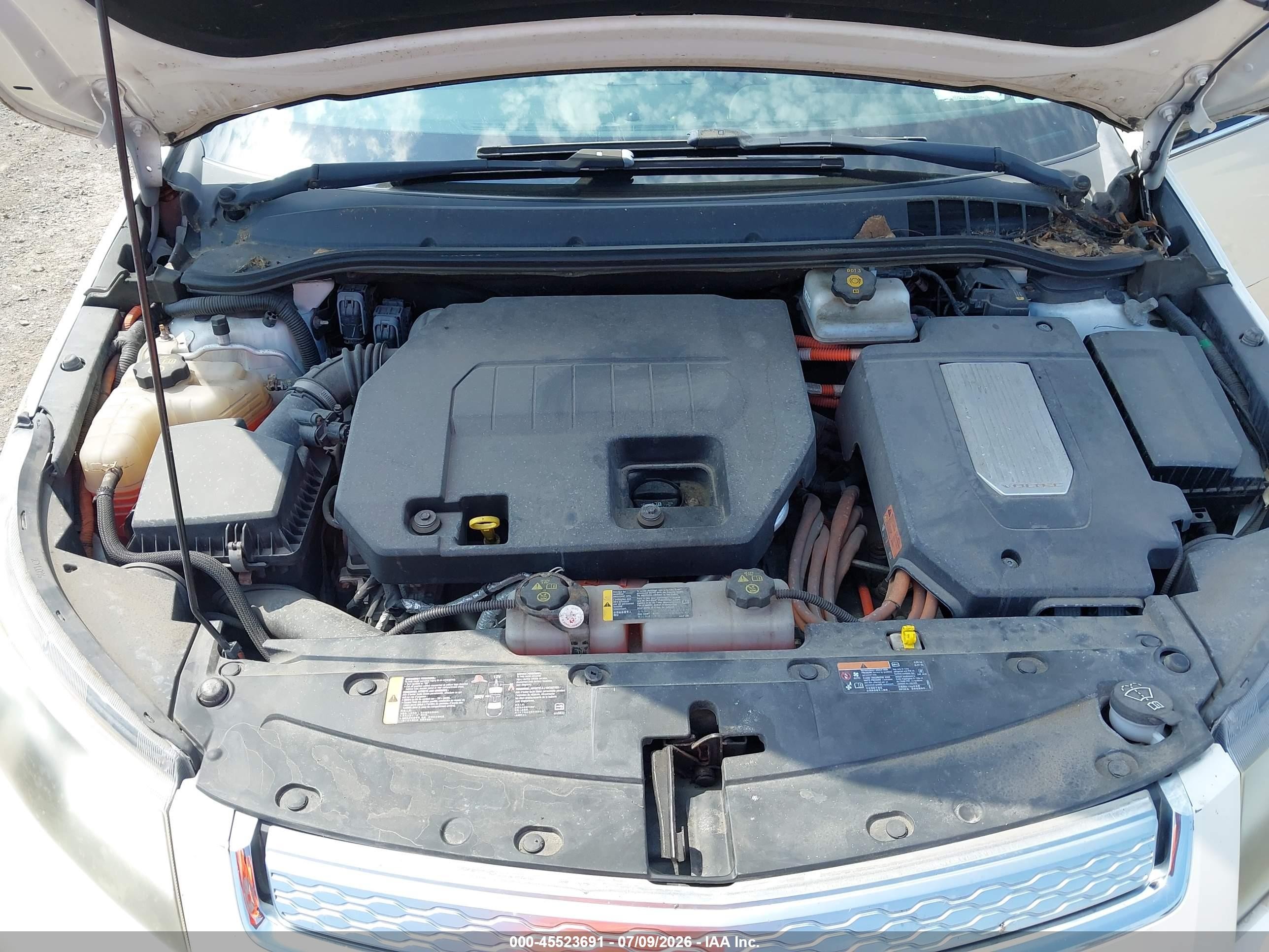 2012 Chevrolet Volt   White vin: 1G1RB6E4XCU105022