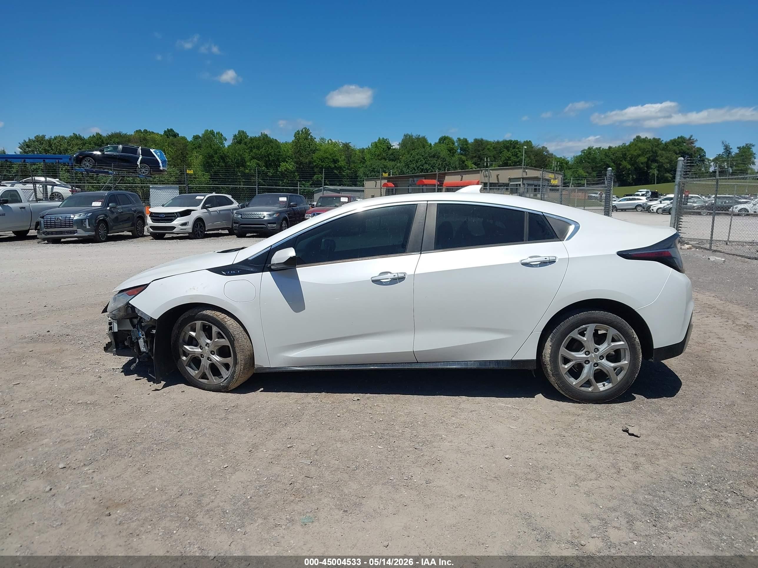 2017 Chevrolet Volt Premier White vin: 1G1RB6S52HU117699