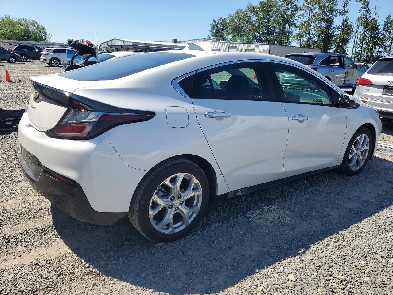 2017 Chevrolet Volt Premier Белый vin: 1G1RB6S52HU190894
