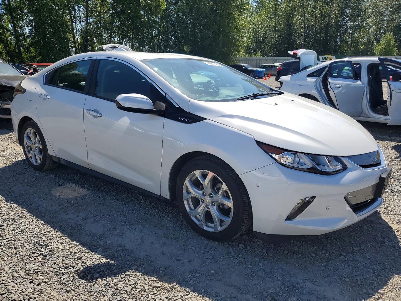 2017 Chevrolet Volt Premier Белый vin: 1G1RB6S52HU190894