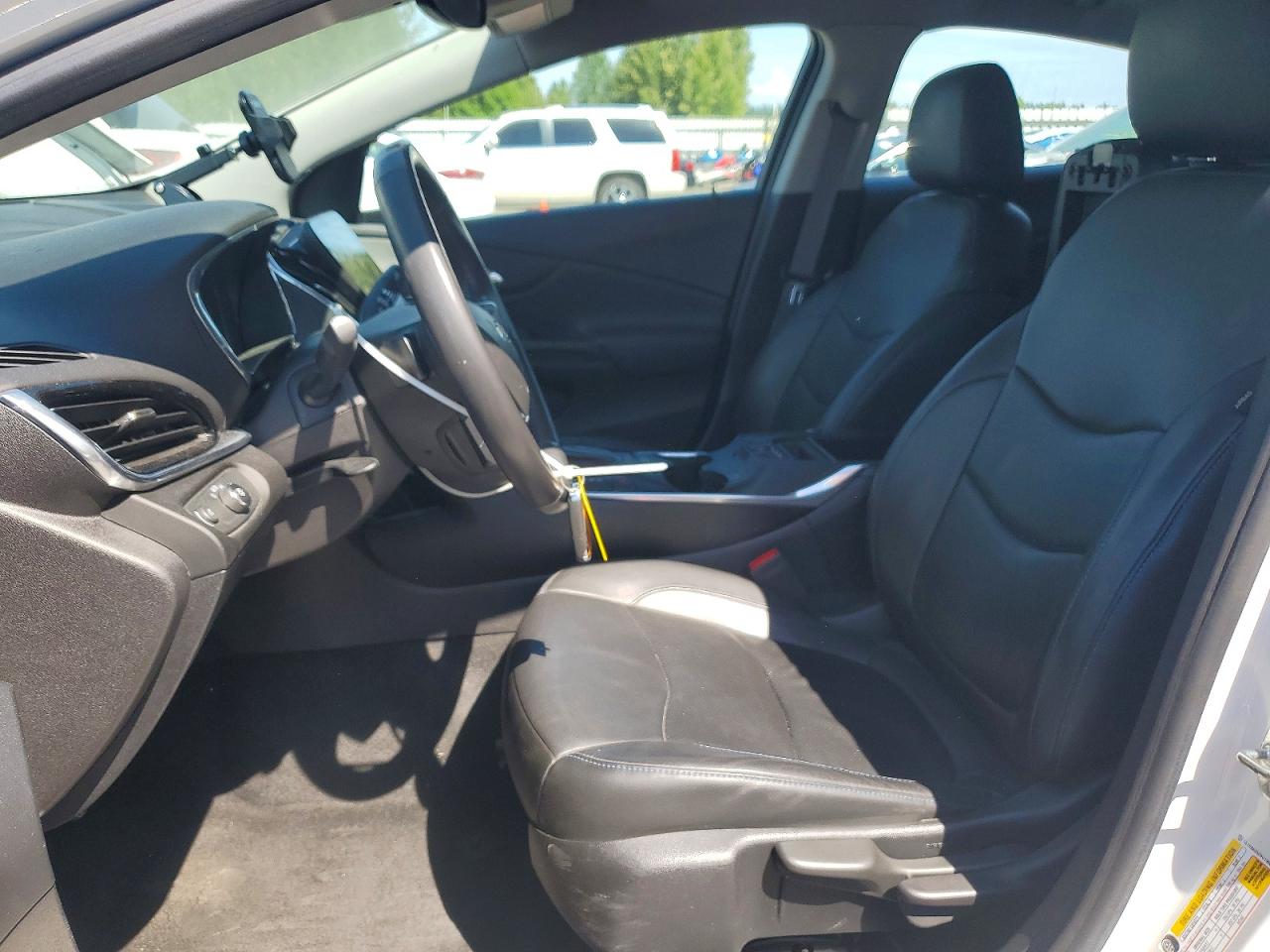 2017 Chevrolet Volt Premier Белый vin: 1G1RB6S52HU190894