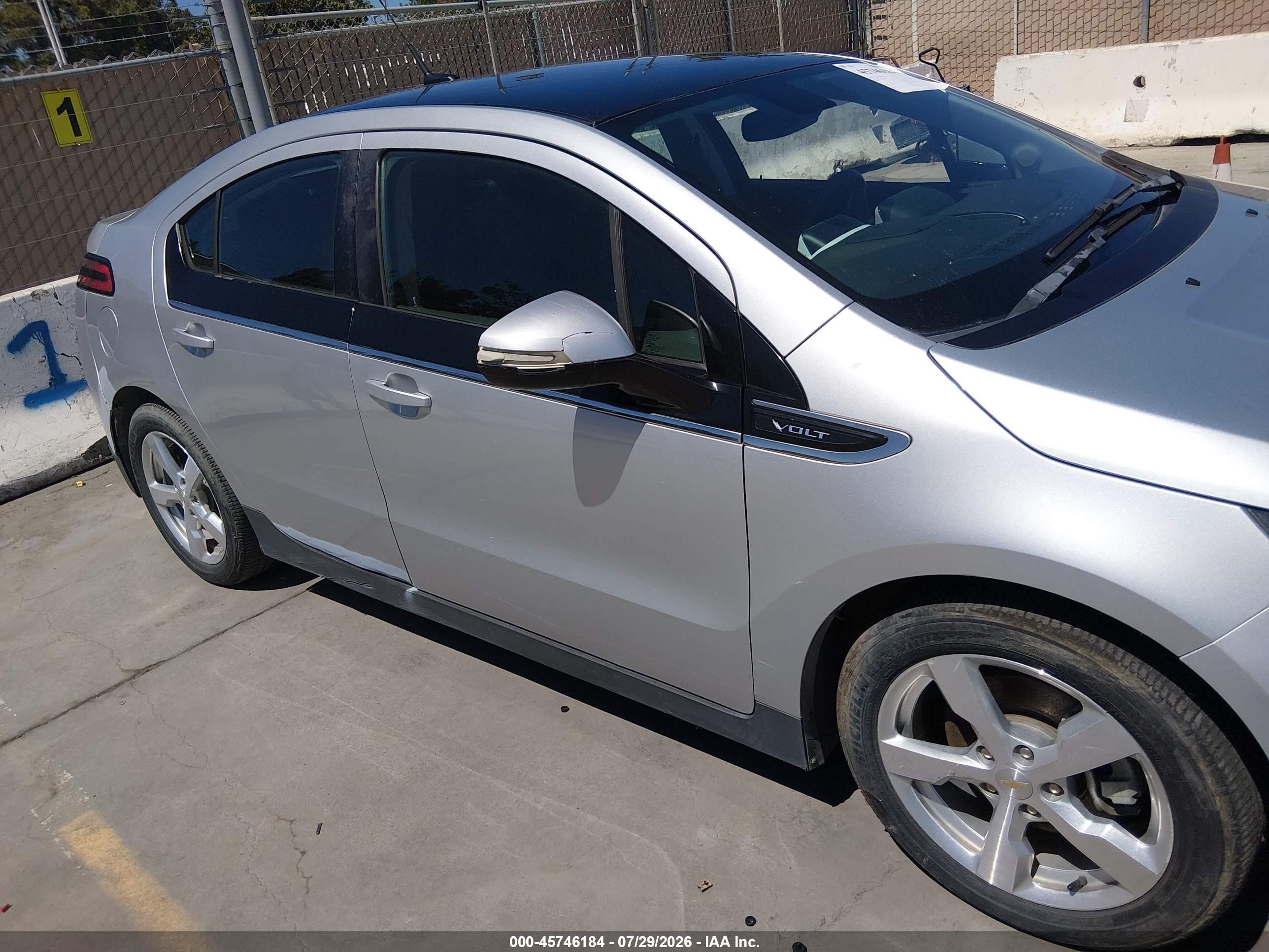 2011 Chevrolet Volt   Silver vin: 1G1RC6E41BU100142