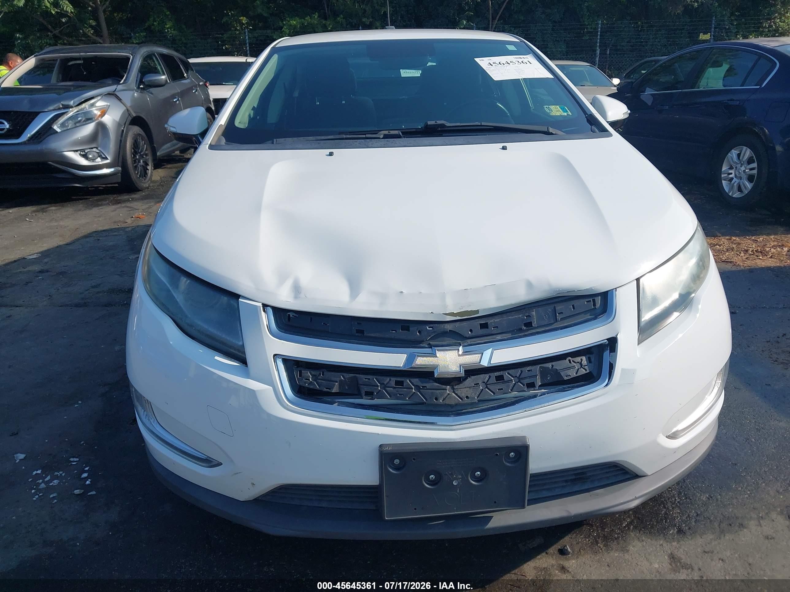 2015 Chevrolet Volt   White vin: 1G1RC6E46FU108761