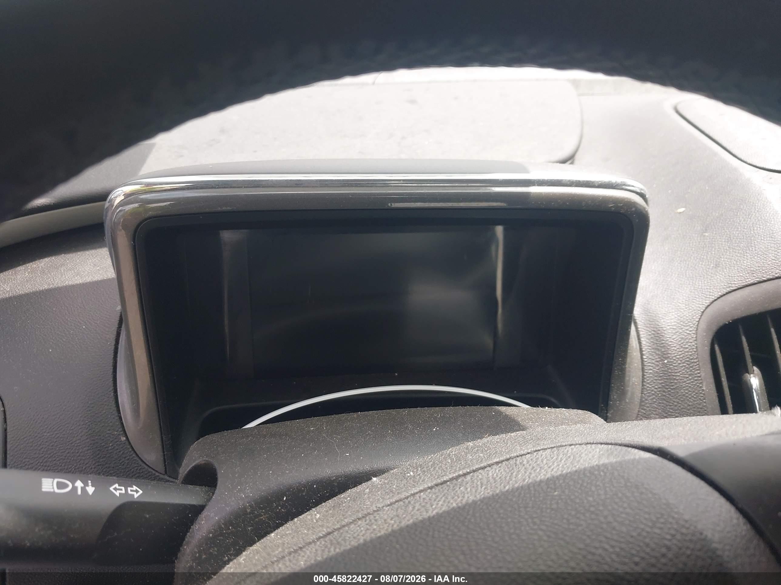 2015 Chevrolet Volt   White vin: 1G1RC6E49FU131841
