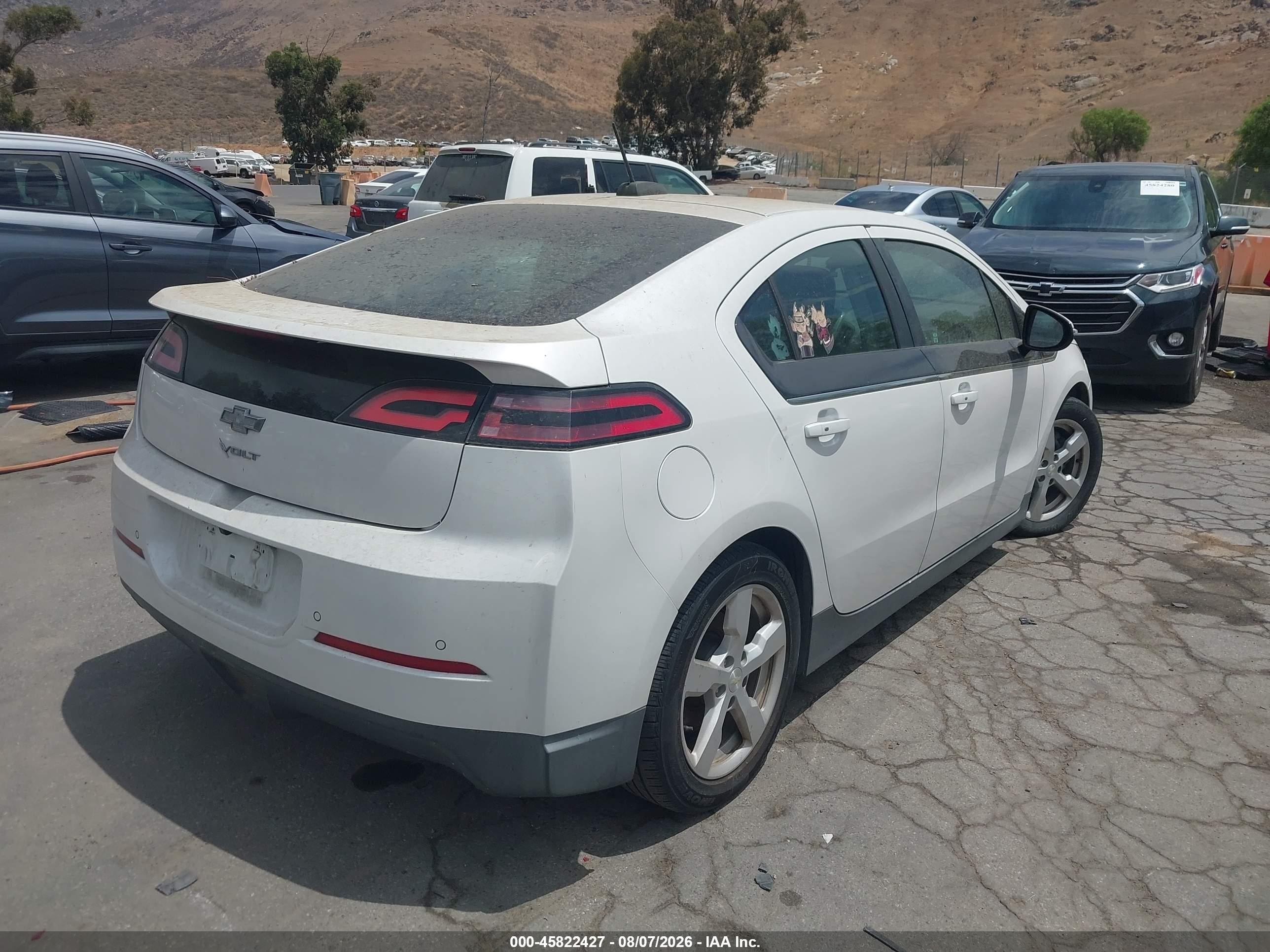 2015 Chevrolet Volt   White vin: 1G1RC6E49FU131841