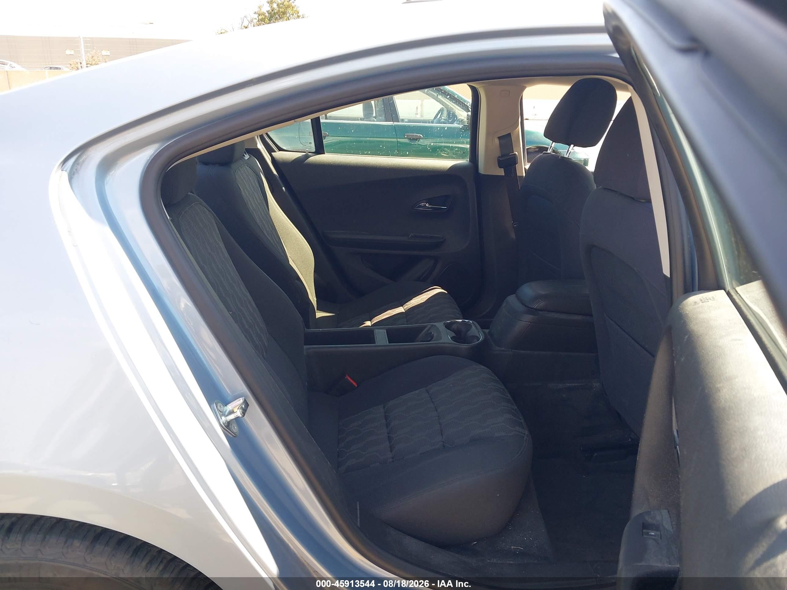 2015 Chevrolet Volt   Серебряный vin: 1G1RC6E4XFU125420