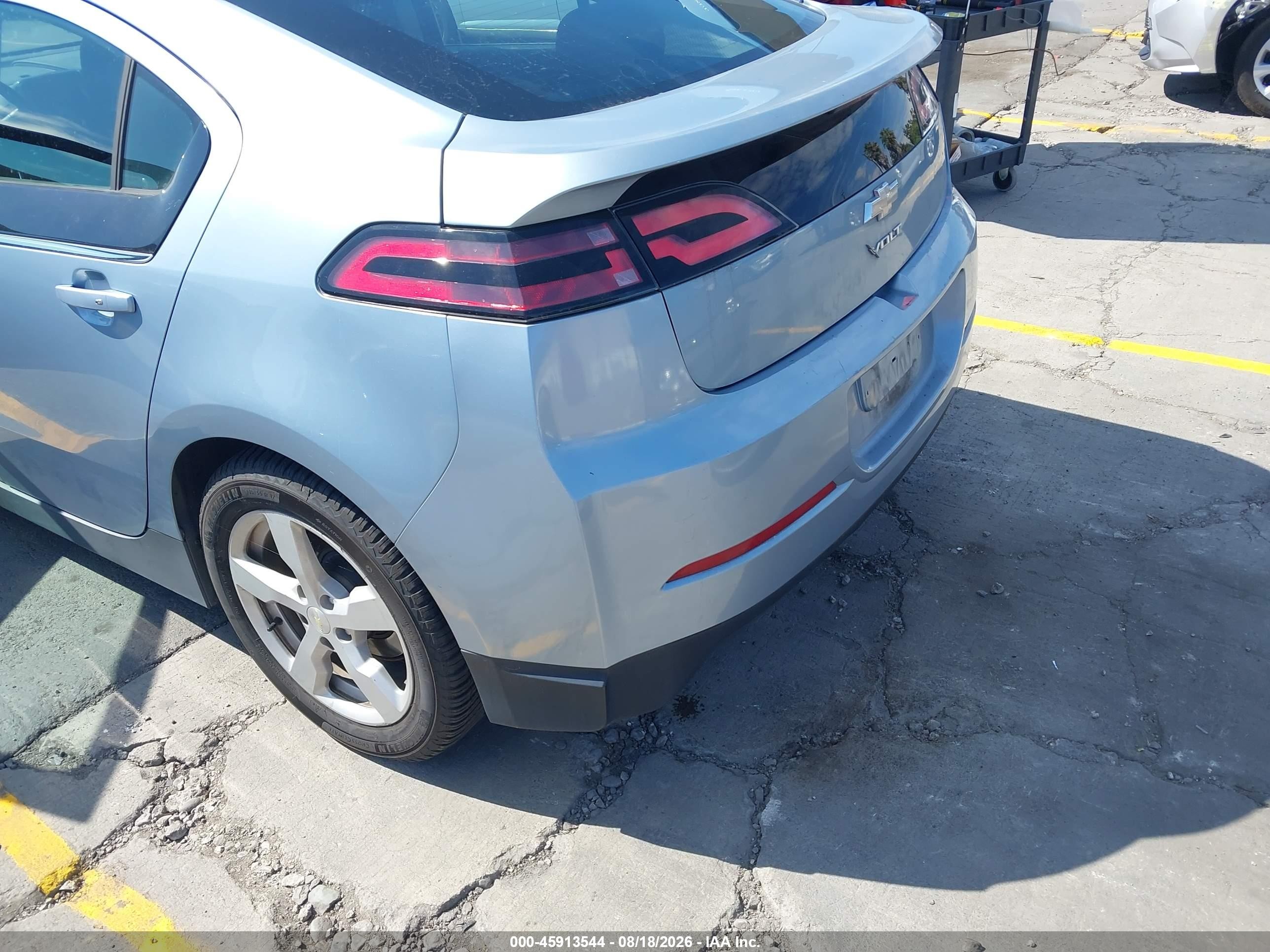 2015 Chevrolet Volt   Серебряный vin: 1G1RC6E4XFU125420
